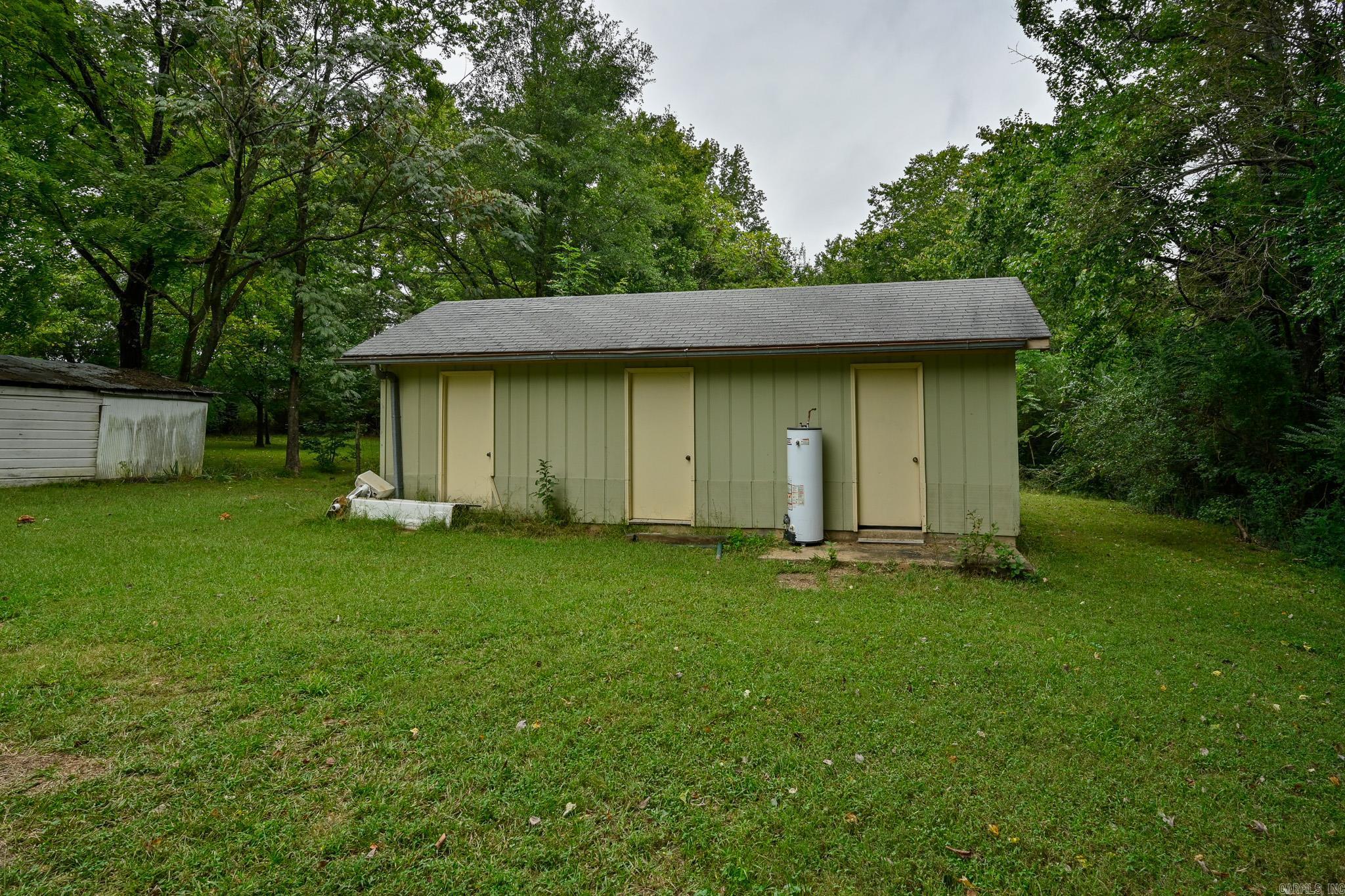 209 Ridge Ave Property Photo 7