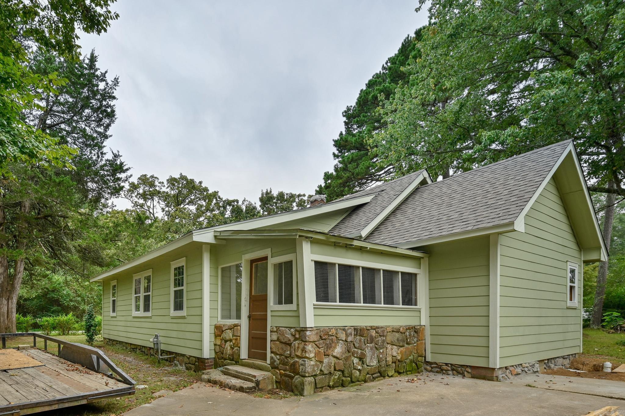 209 Ridge Ave Property Photo 8
