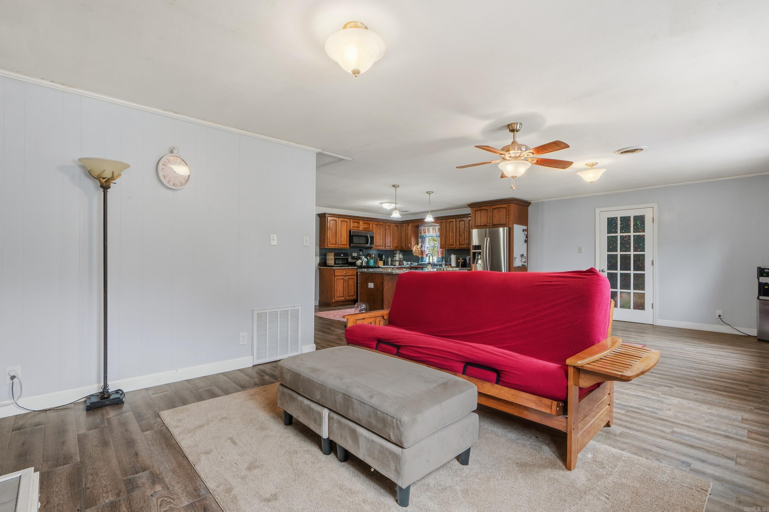 429 Ridgeway Street Property Photo 10