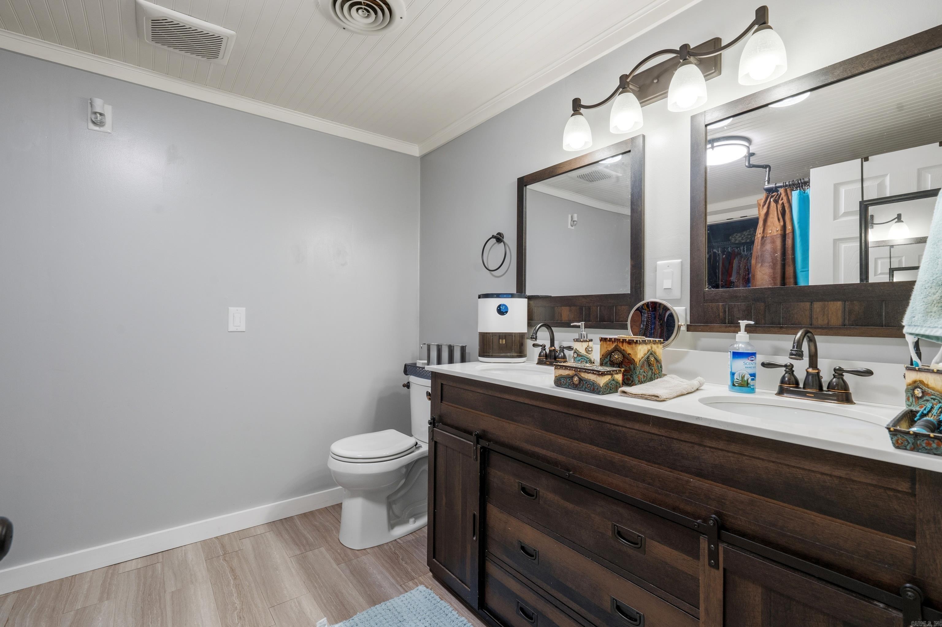 429 Ridgeway Street Property Photo 15