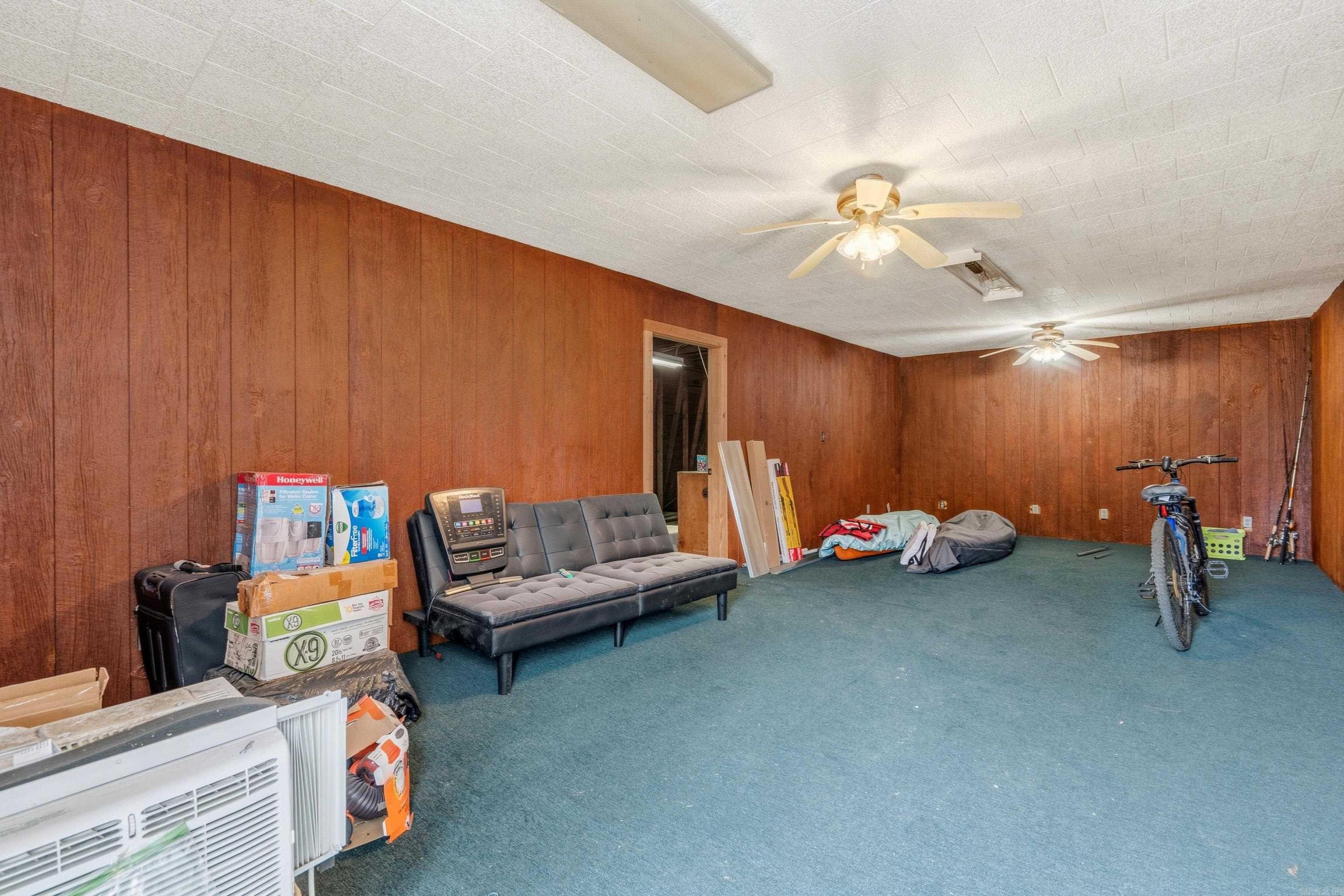 429 Ridgeway Street Property Photo 28