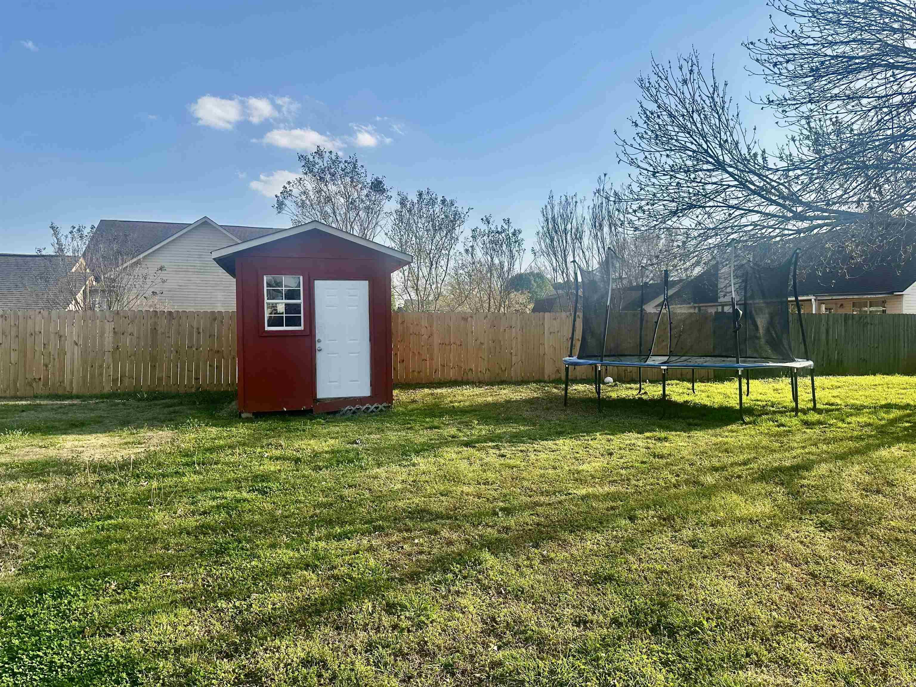 205 Natchez Drive Property Photo 8