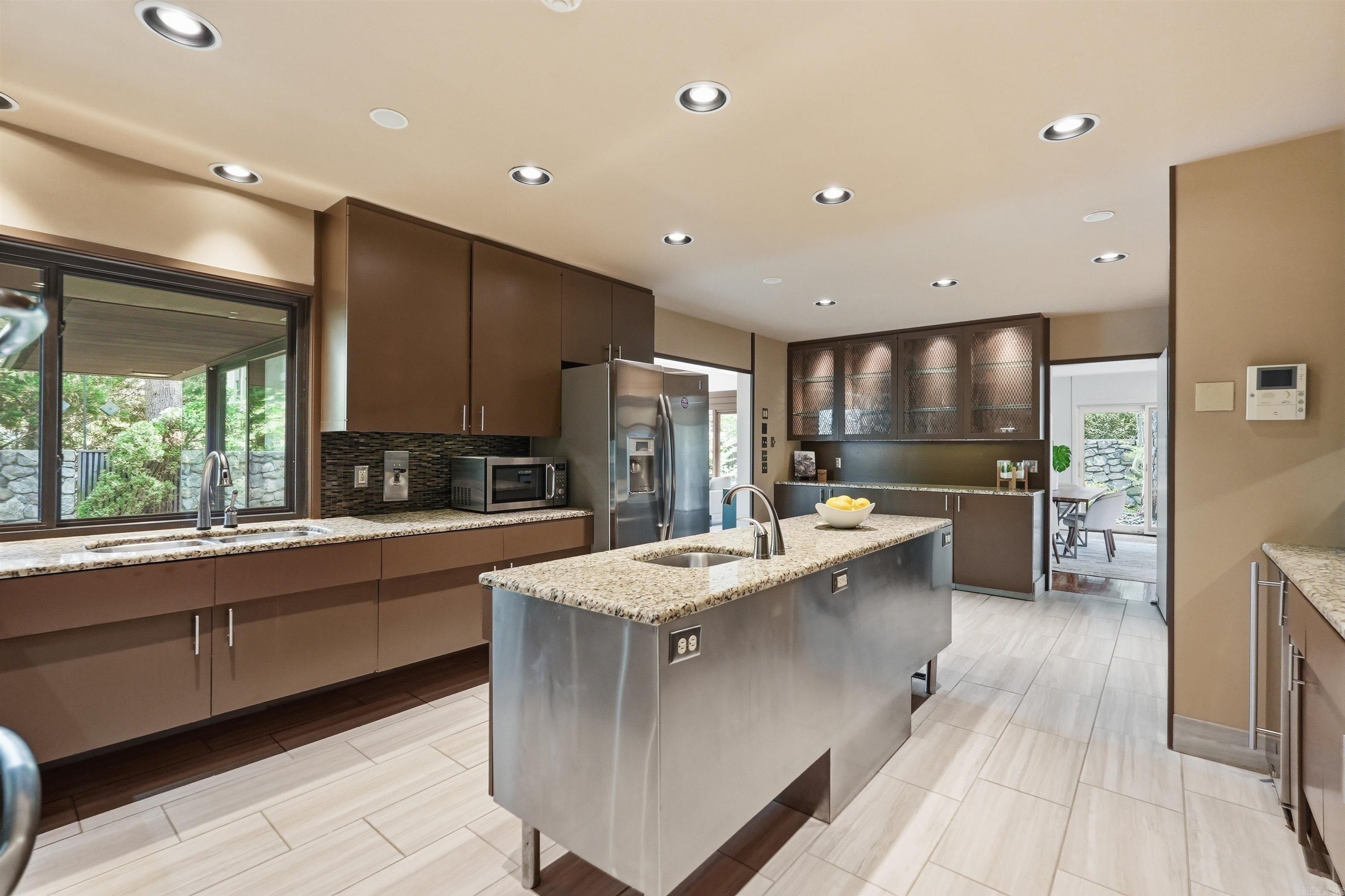 2 Glenridge Road Property Photo 11