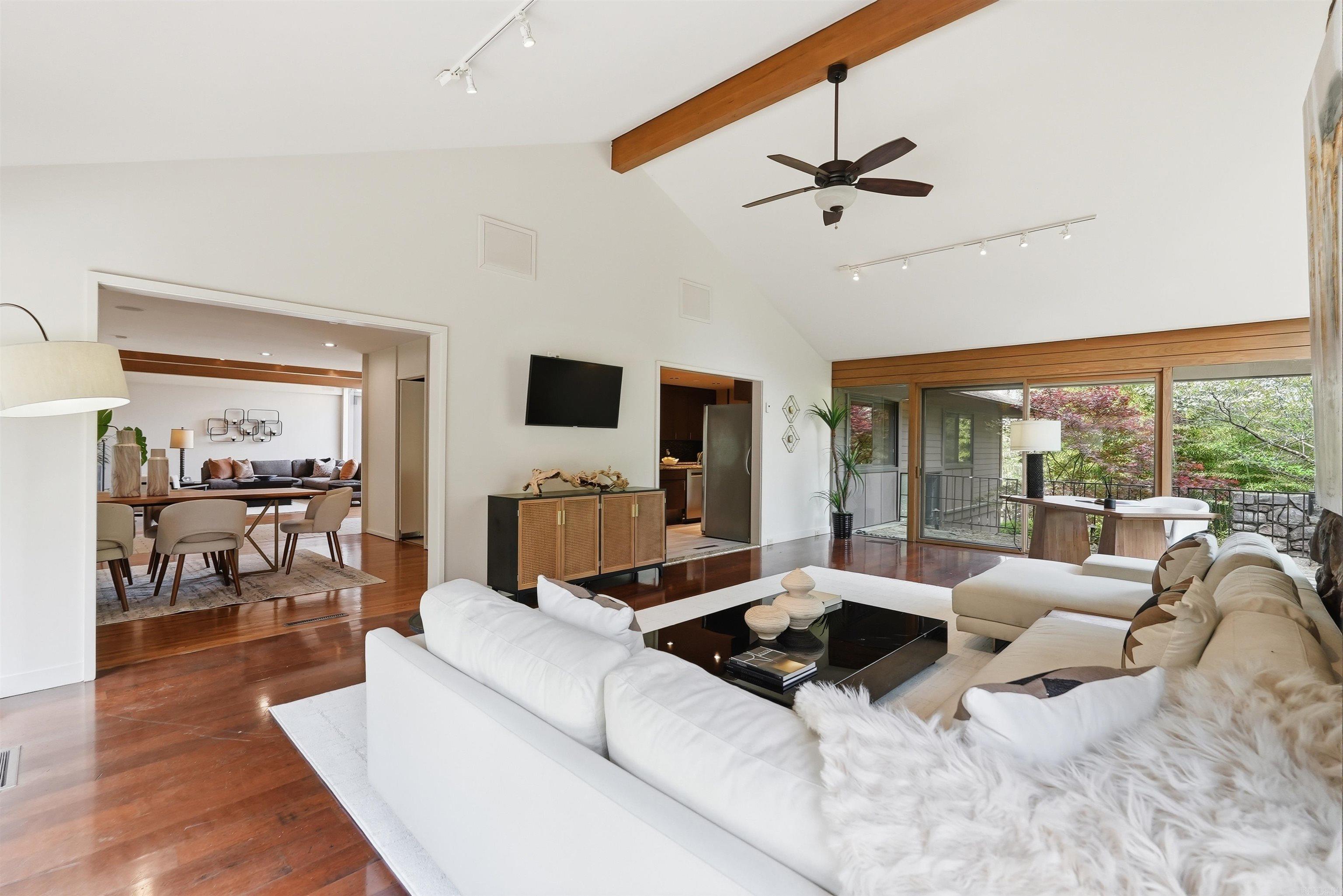 2 Glenridge Road Property Photo 16