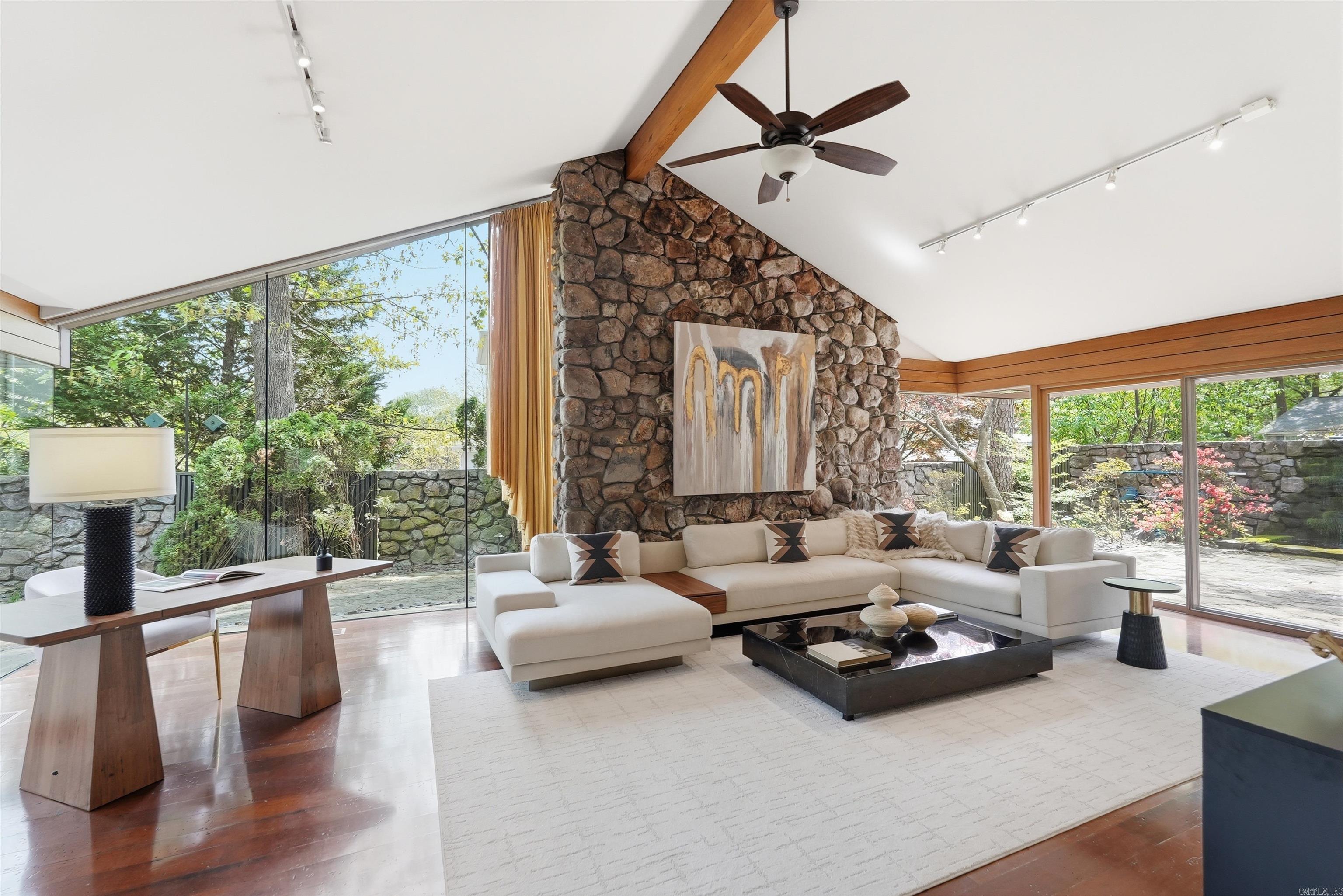 2 Glenridge Road Property Photo 17