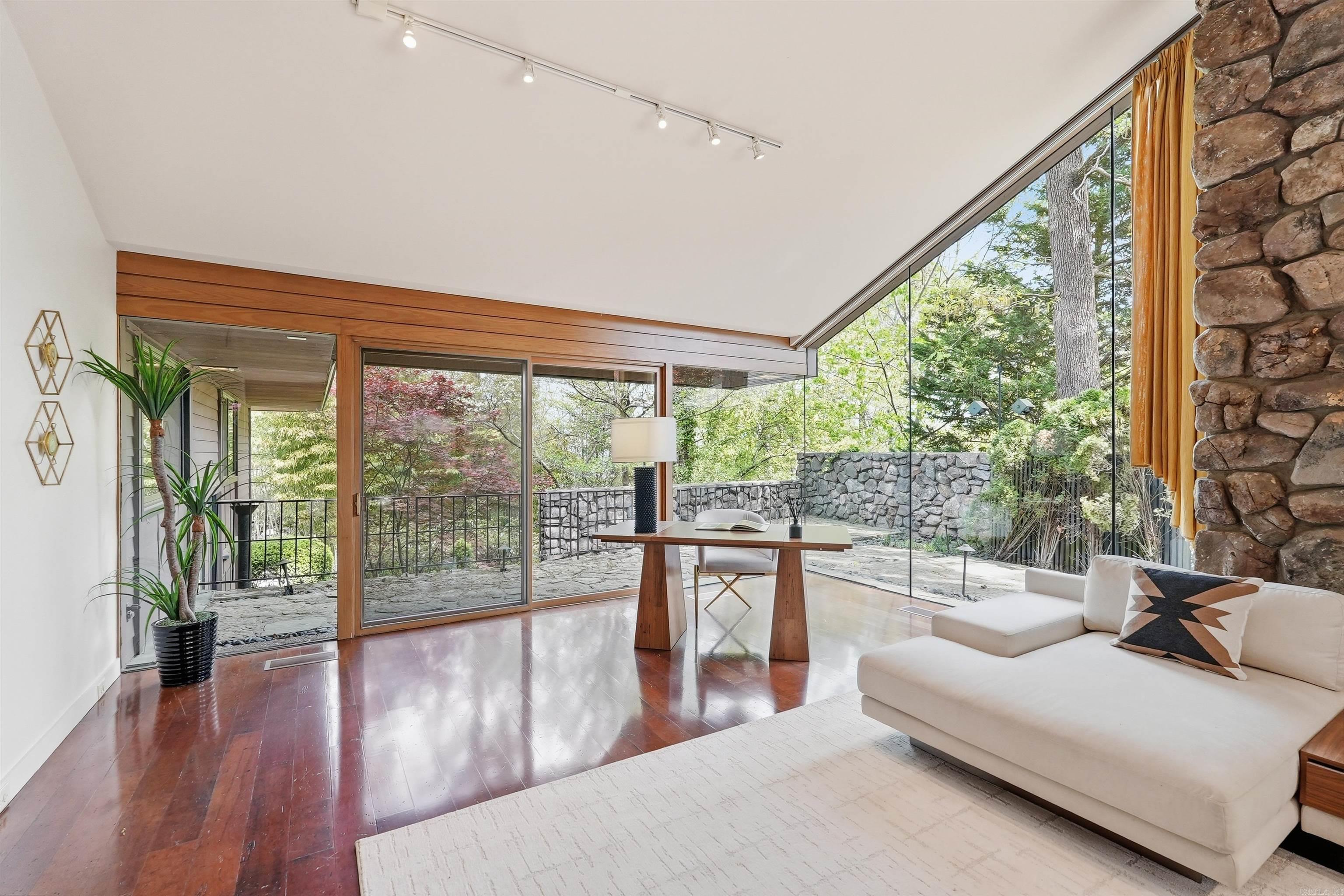 2 Glenridge Road Property Photo 19
