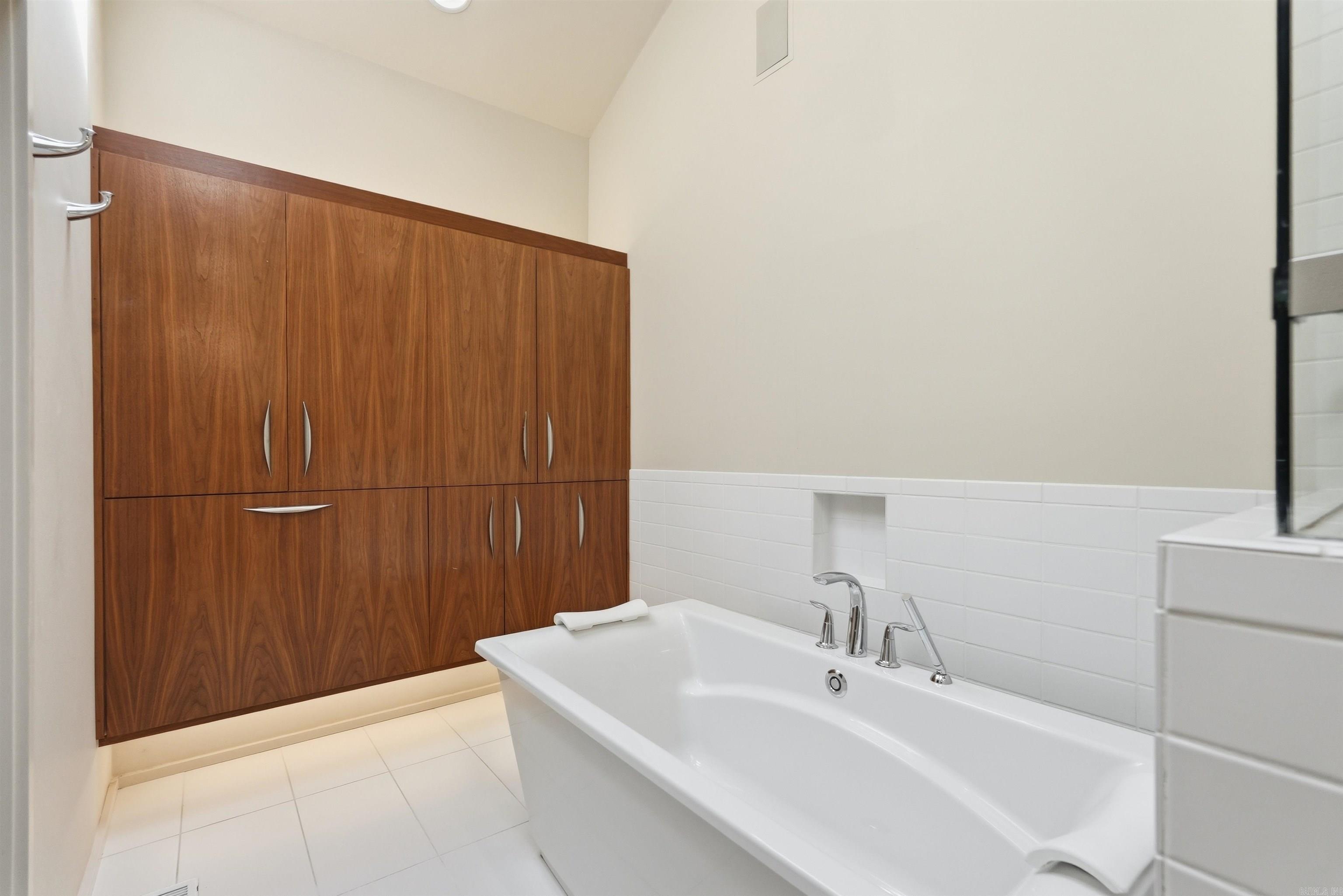 2 Glenridge Road Property Photo 25