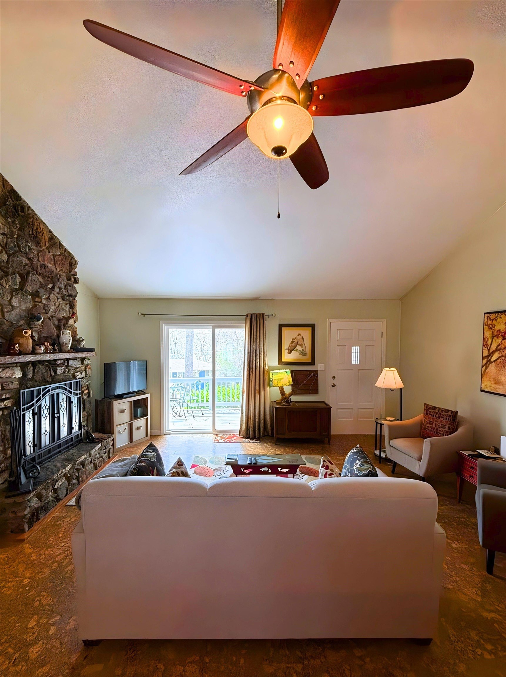 43 Winnebago Drive Property Photo 11