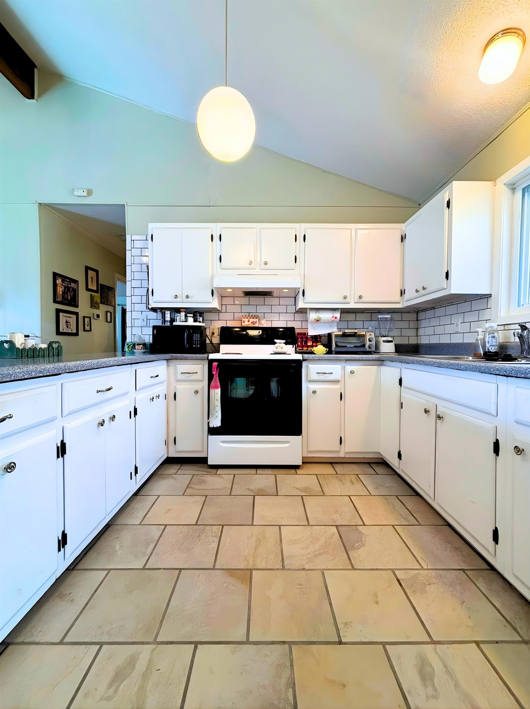 43 Winnebago Drive Property Photo 17