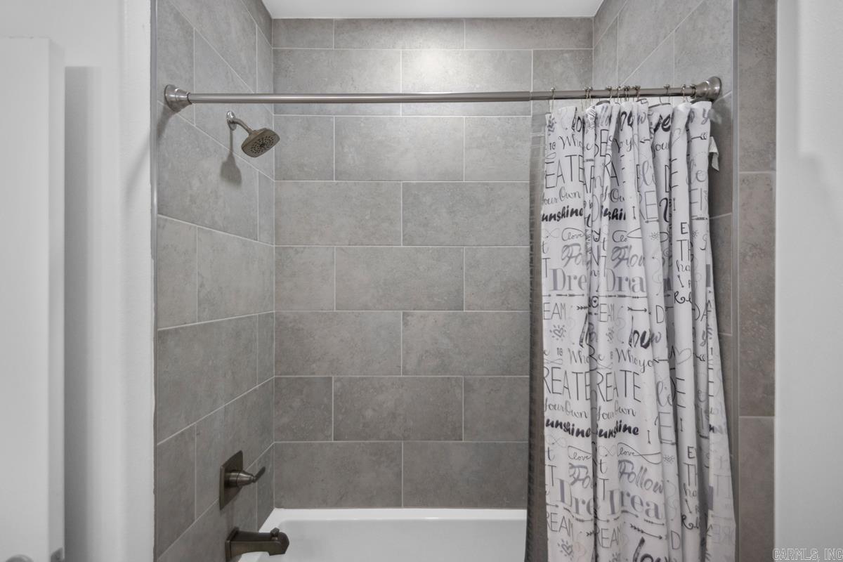 3119 S Gaines St Property Photo 14