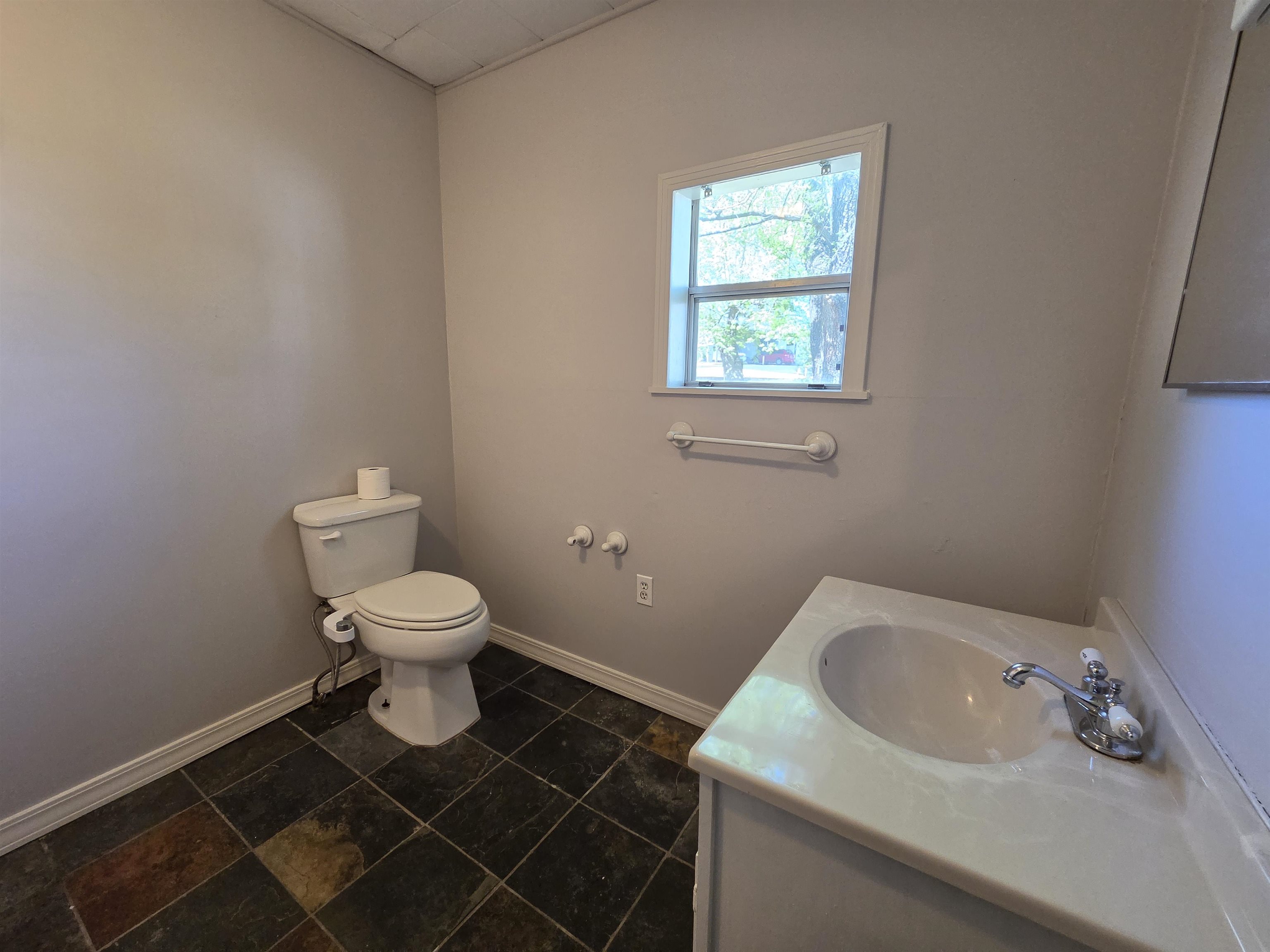 32 E Main Street Property Photo 24