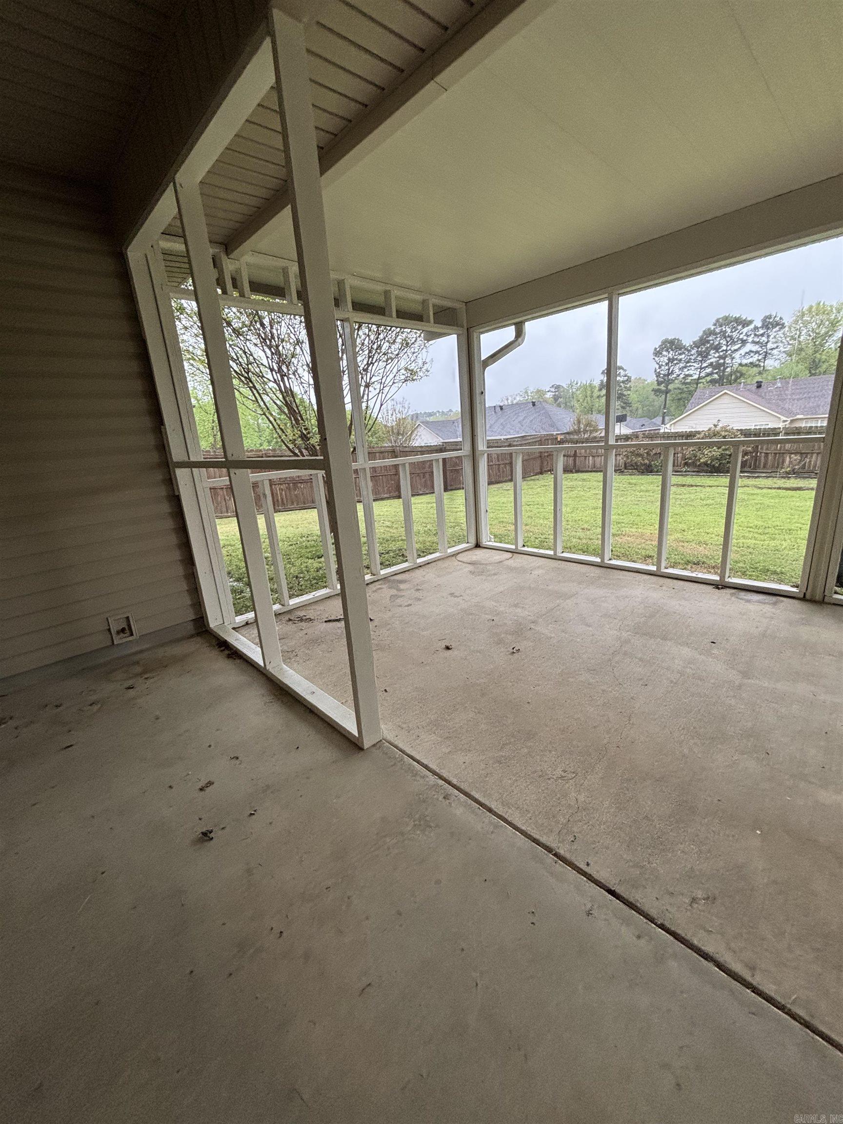 313 Grant Drive Property Photo 6