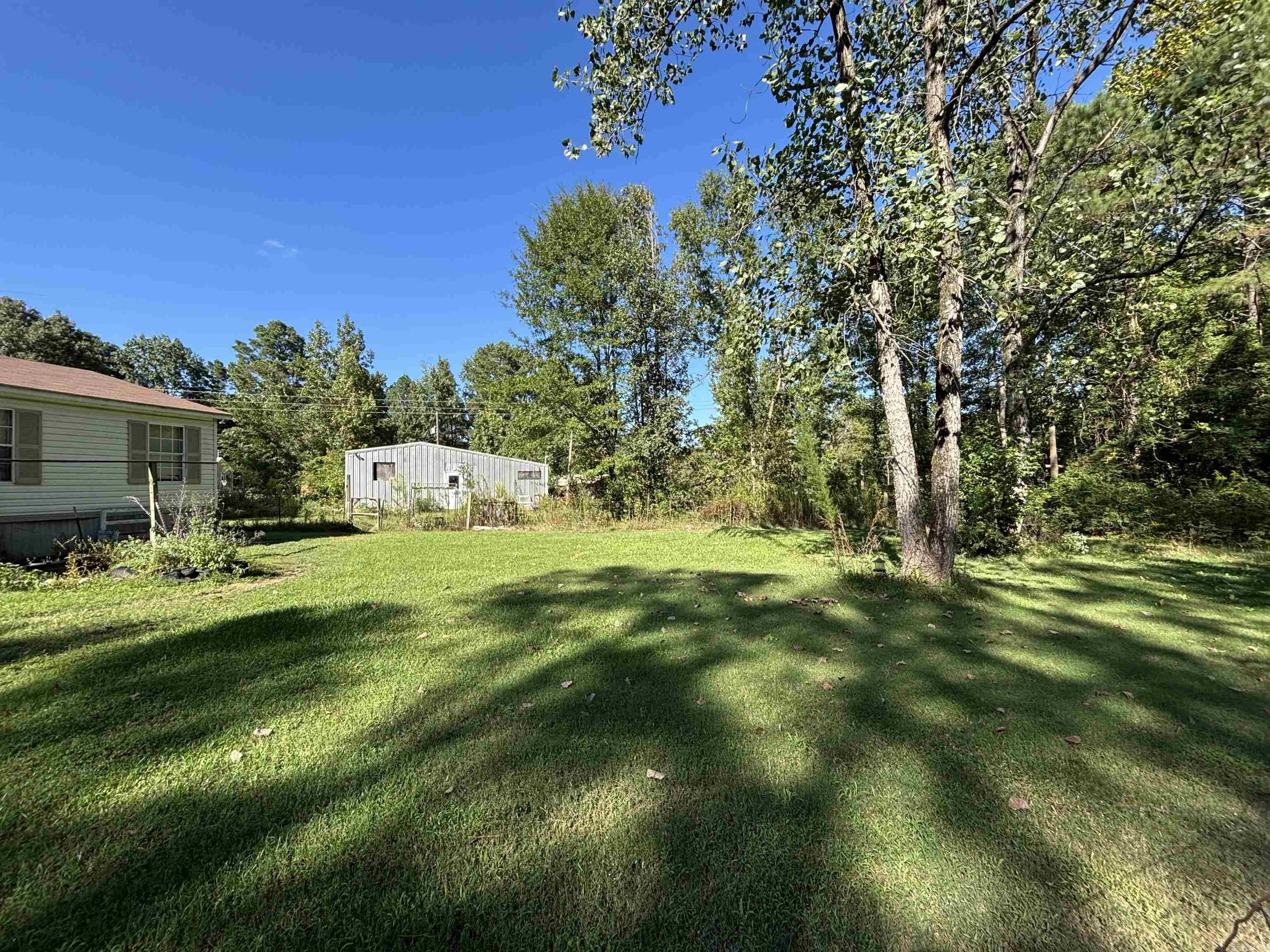 14130 Dollarway Rd. Property Photo 2