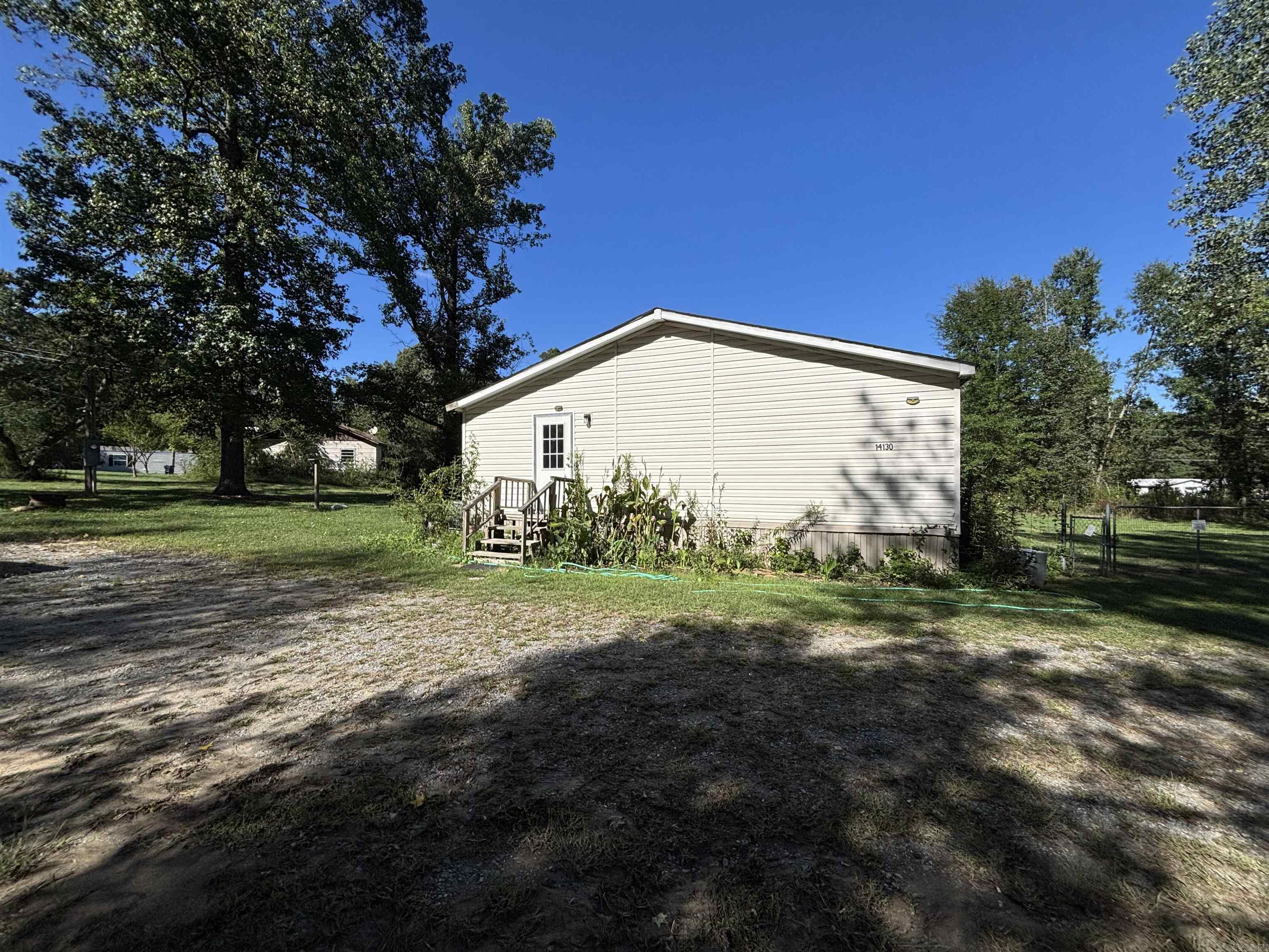14130 Dollarway Rd. Property Photo 3