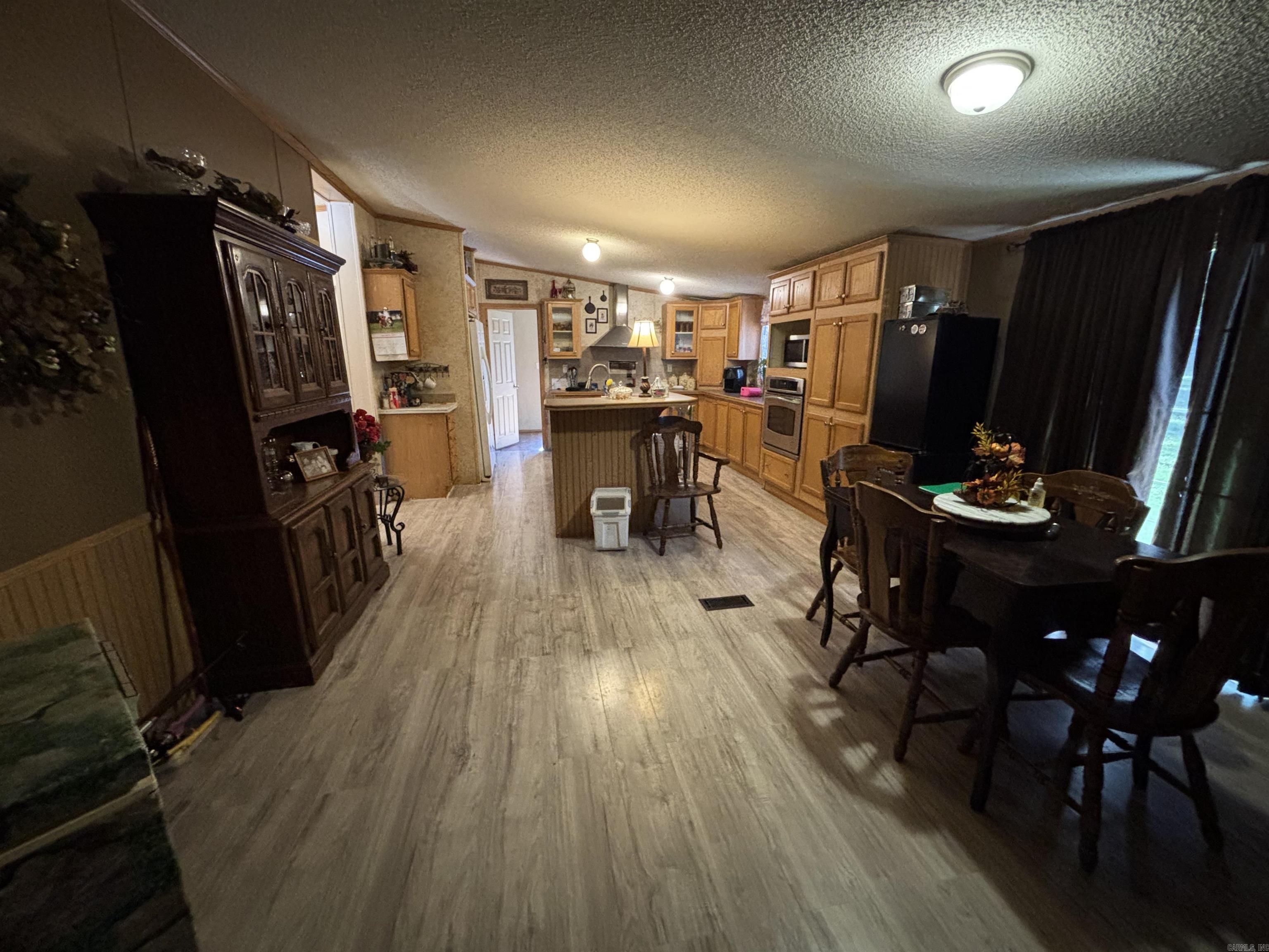 14130 Dollarway Rd. Property Photo 10