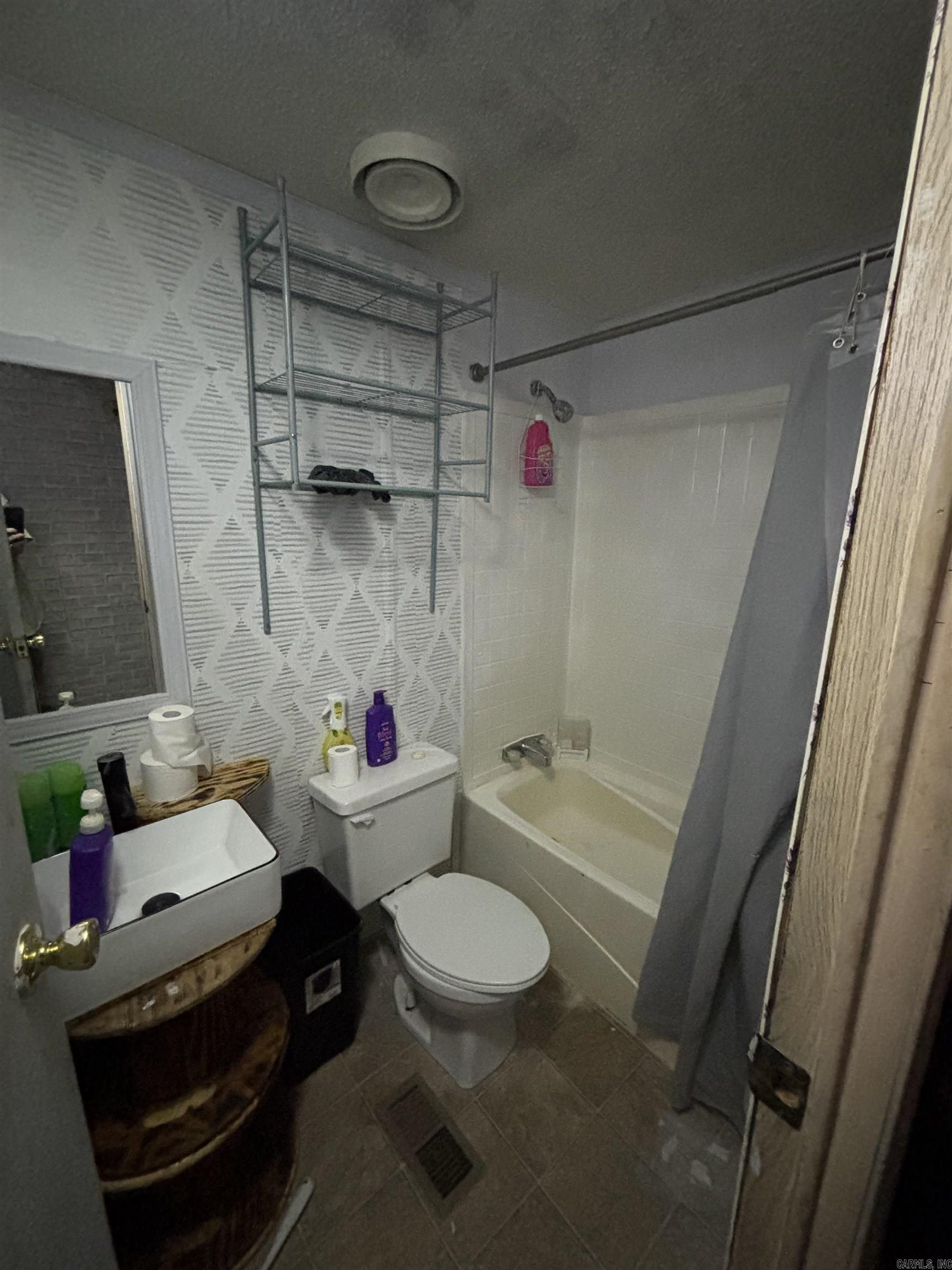 14130 Dollarway Rd. Property Photo 40