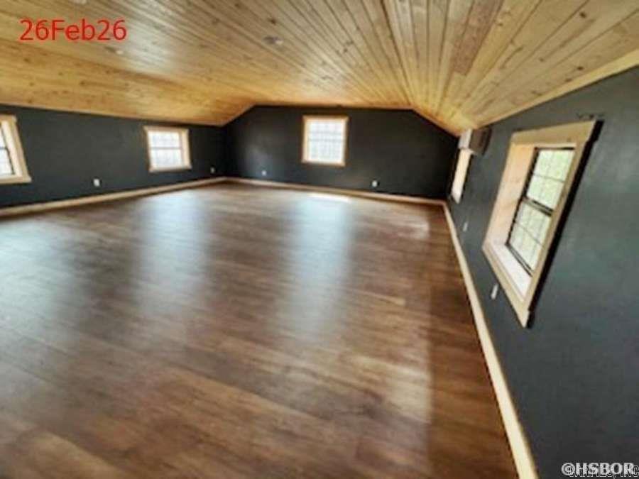 58 Hummingbird Lane Property Photo 12