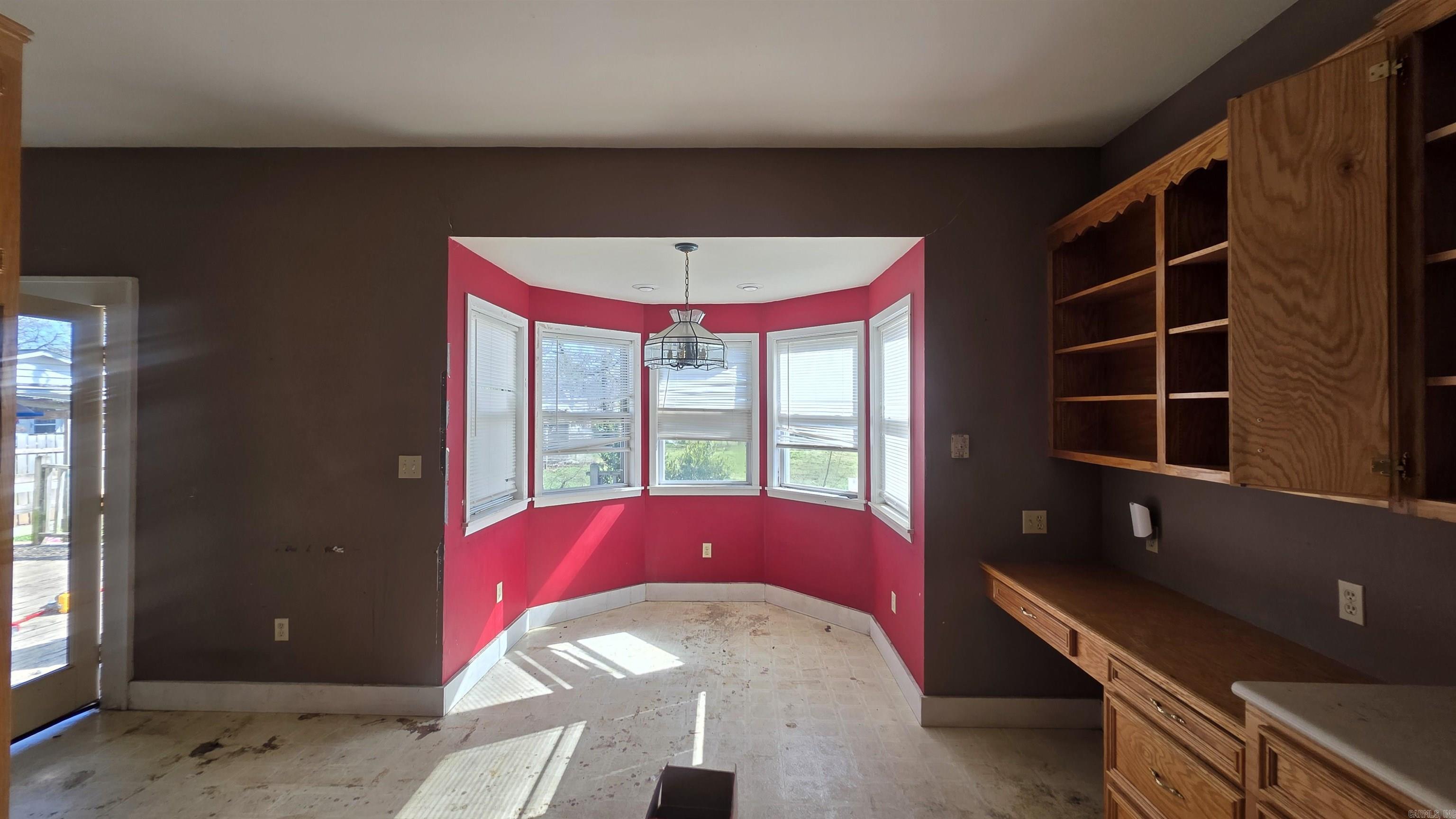207 W Central Street Property Photo 6
