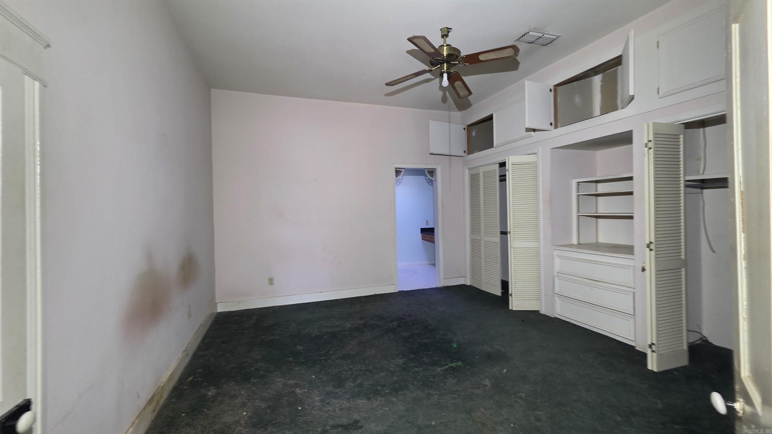207 W Central Street Property Photo 13