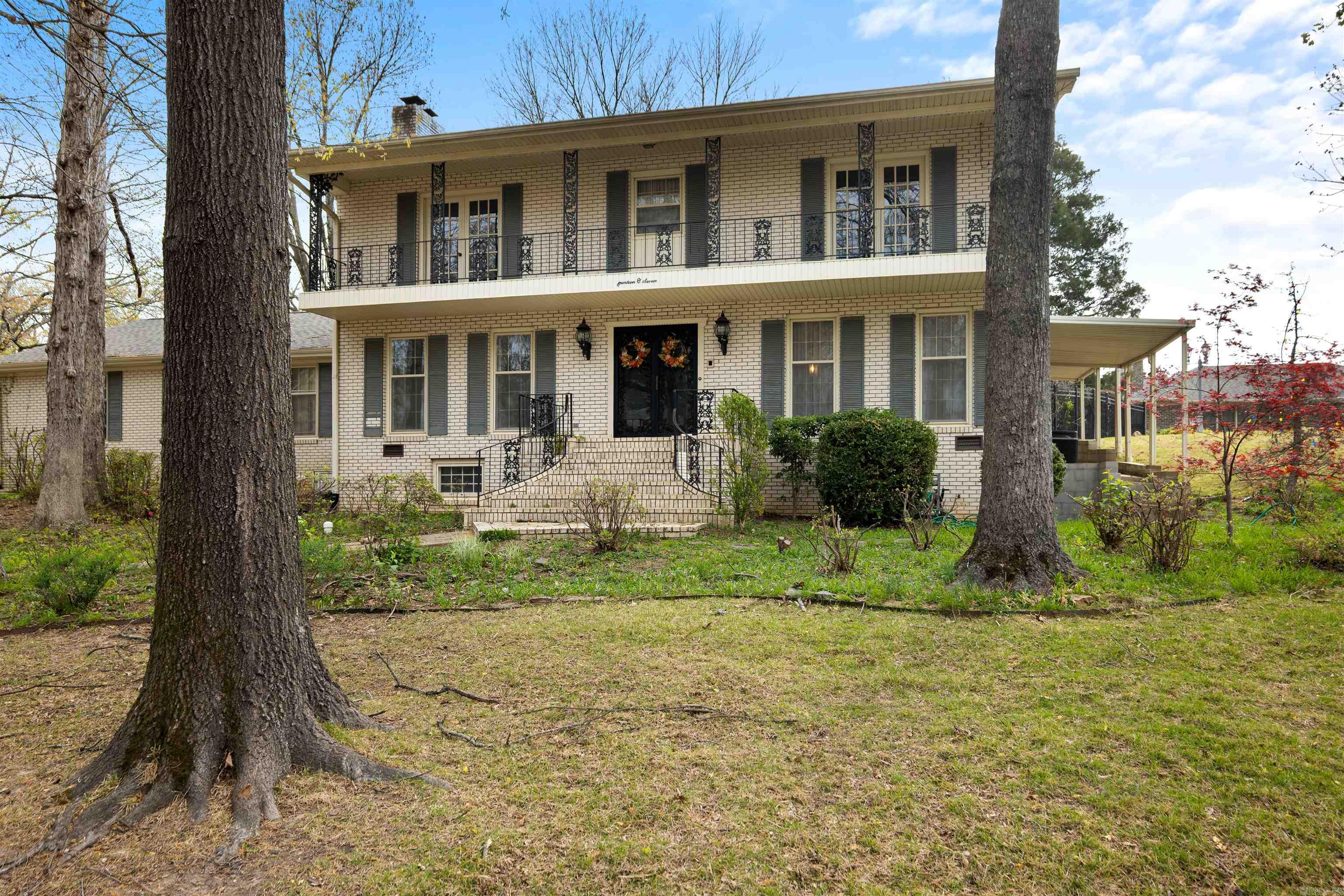 1407 Redbud Property Photo 3