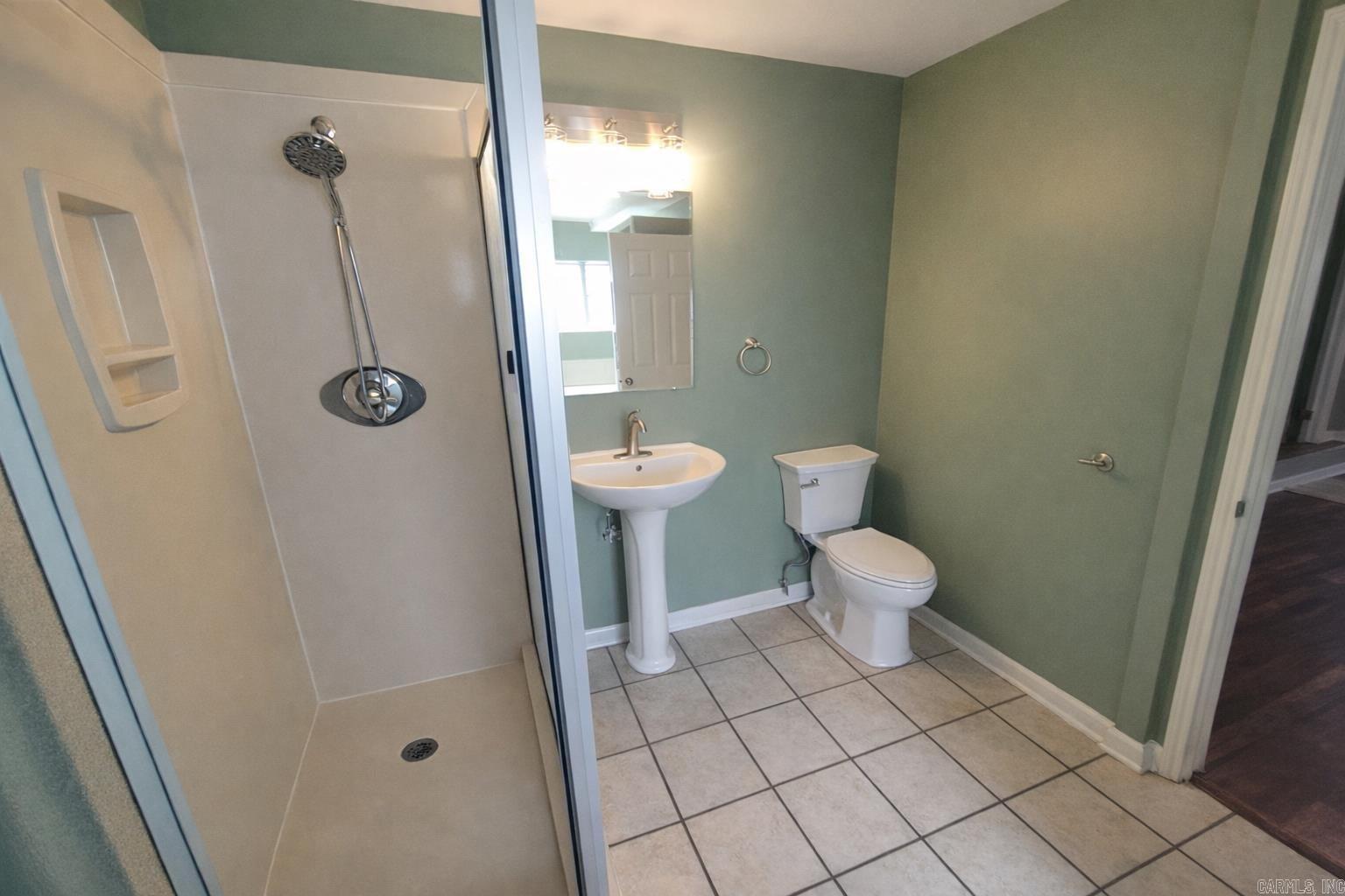130 Sheridan Road Property Photo 15