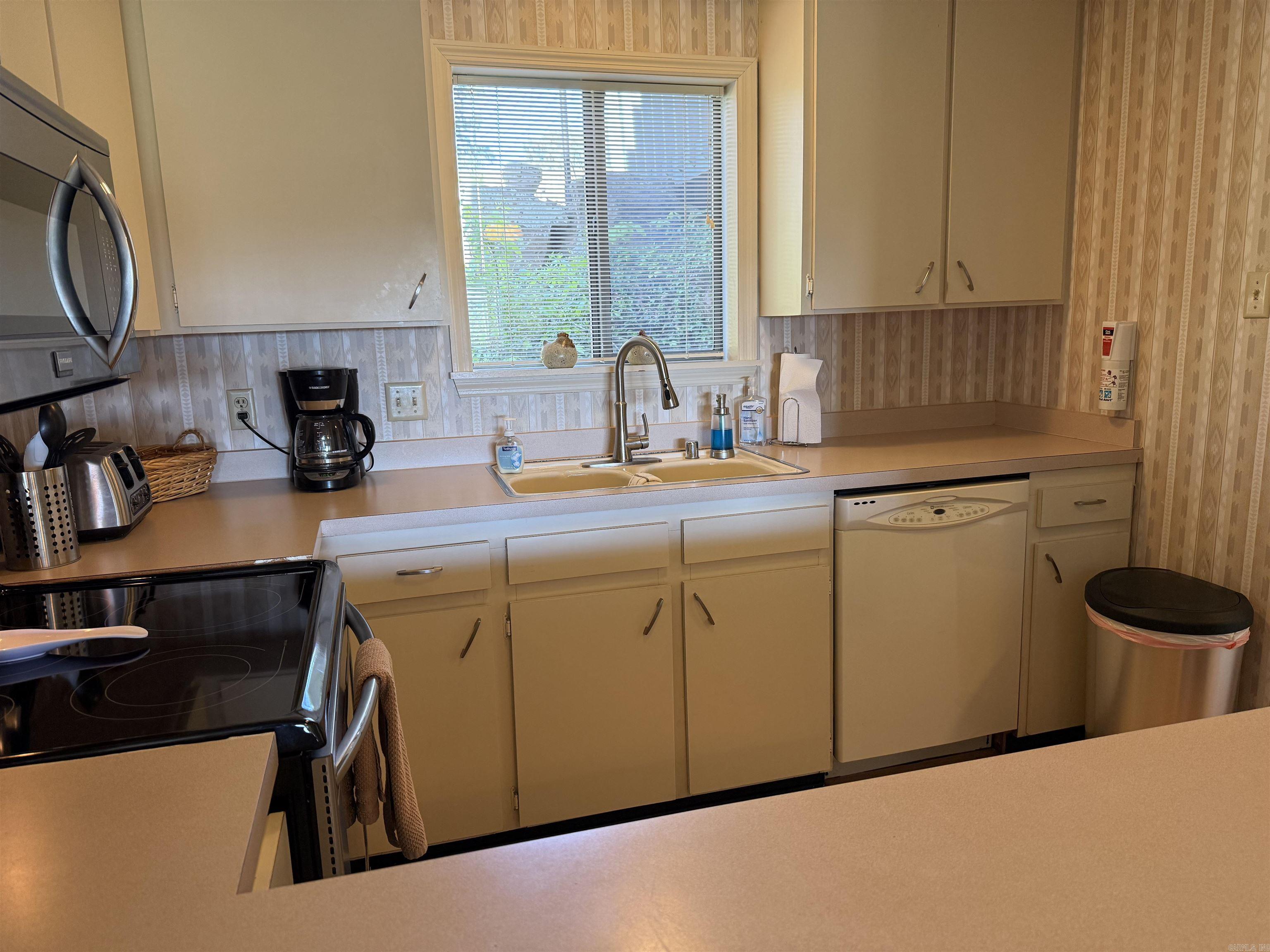 125 Chelsea Dr. #28 328 Property Photo 16