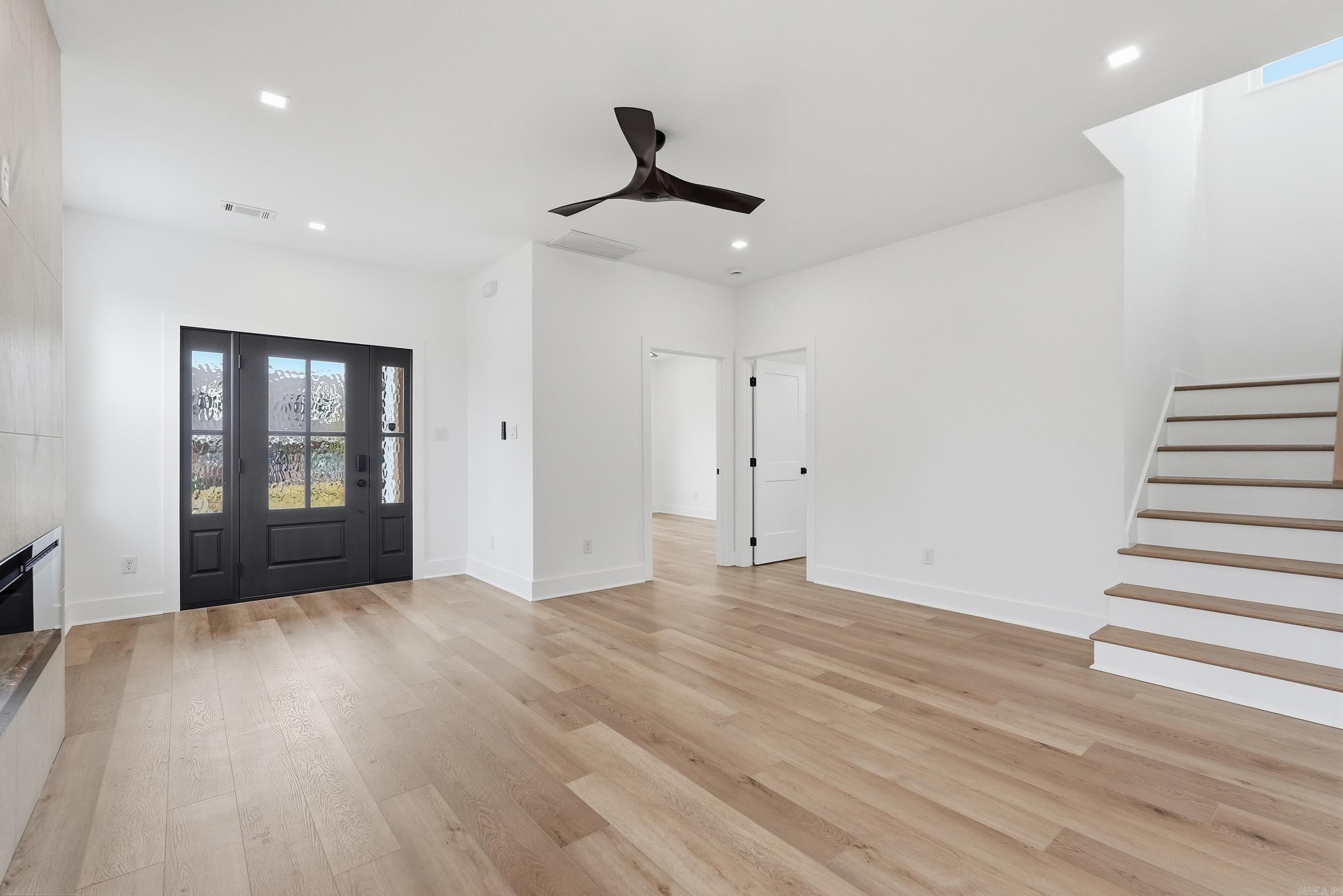 1914 Scott Street Property Photo 6