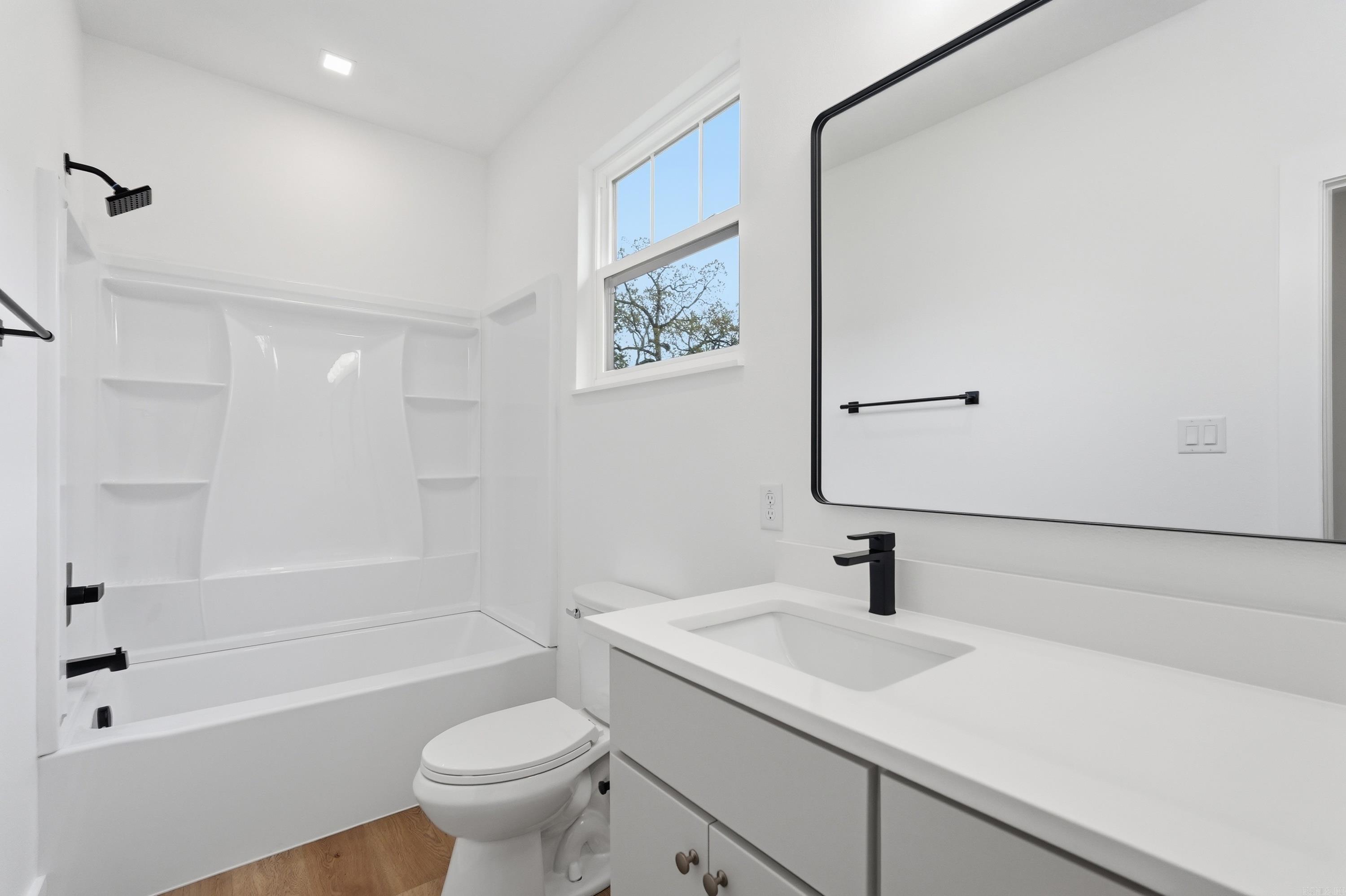 1914 Scott Street Property Photo 34