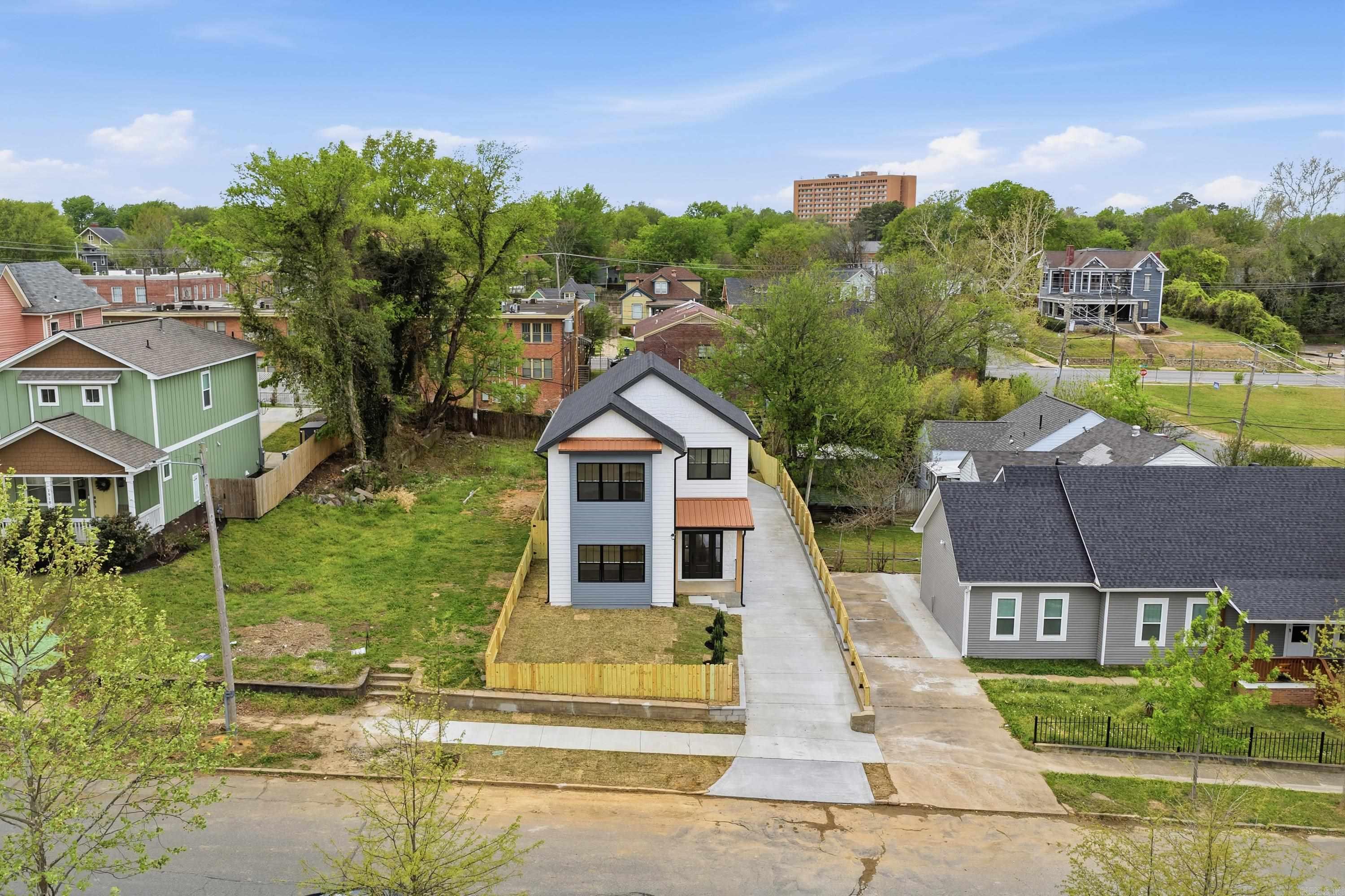1914 Scott Street Property Photo 40
