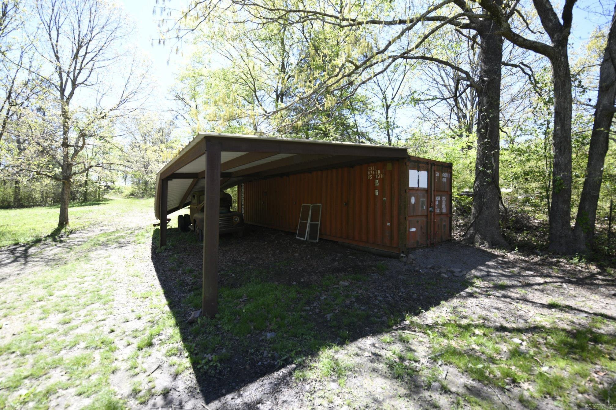 118 Polk Road 76 E Property Photo 7