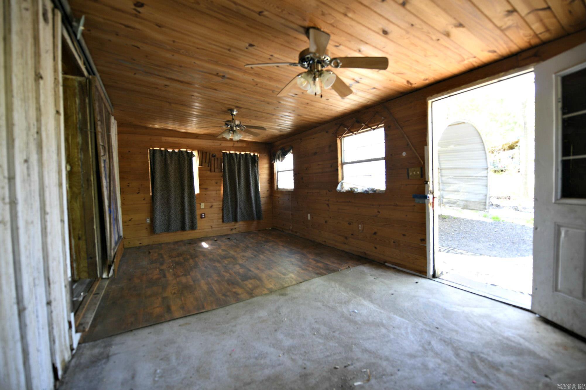 118 Polk Road 76 E Property Photo 14