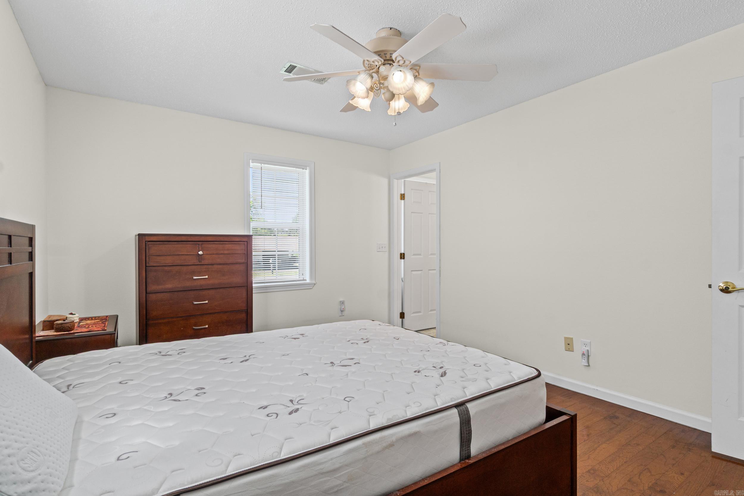 423 Hillcrest Drive Property Photo 12