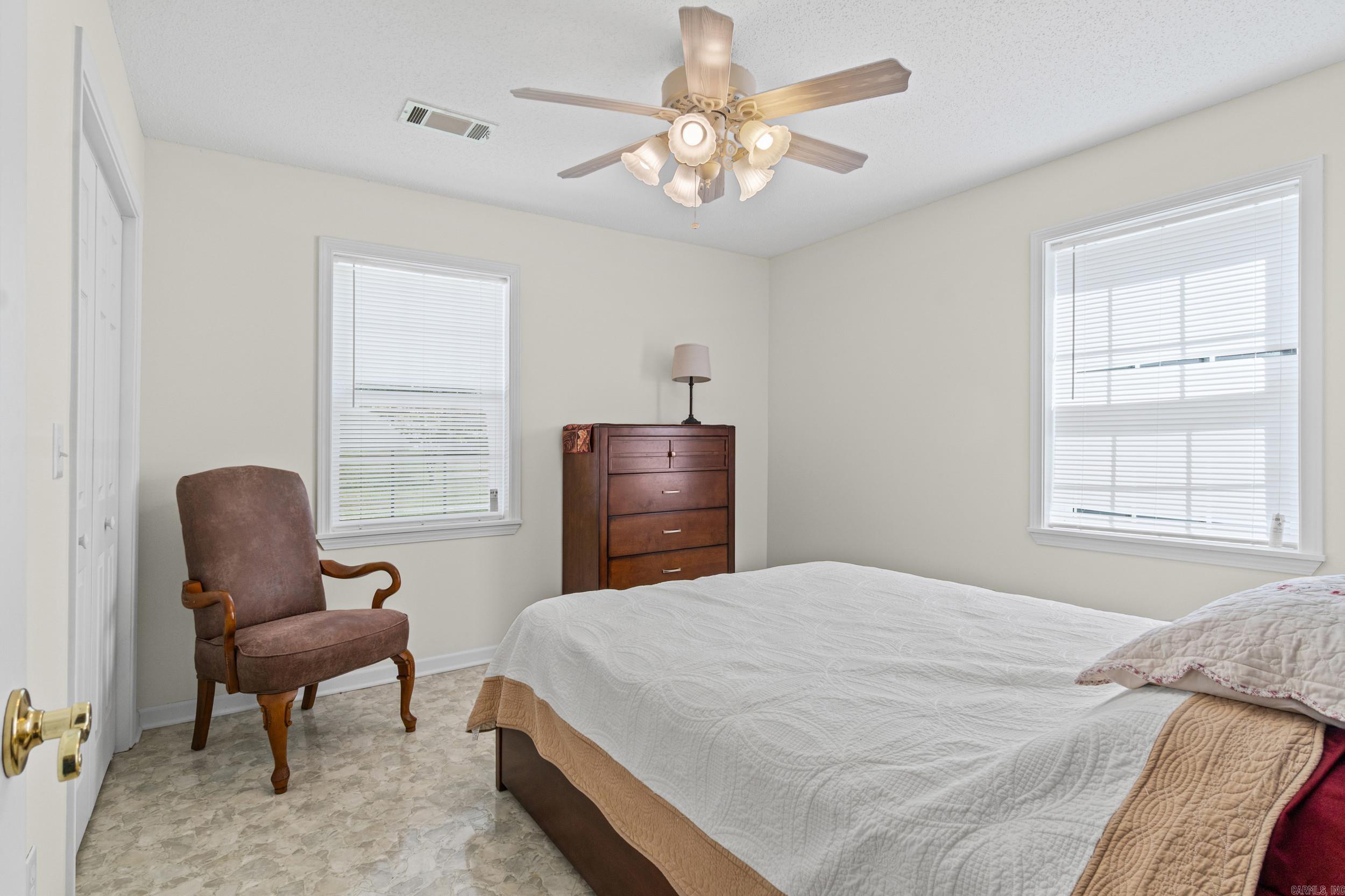 423 Hillcrest Drive Property Photo 14