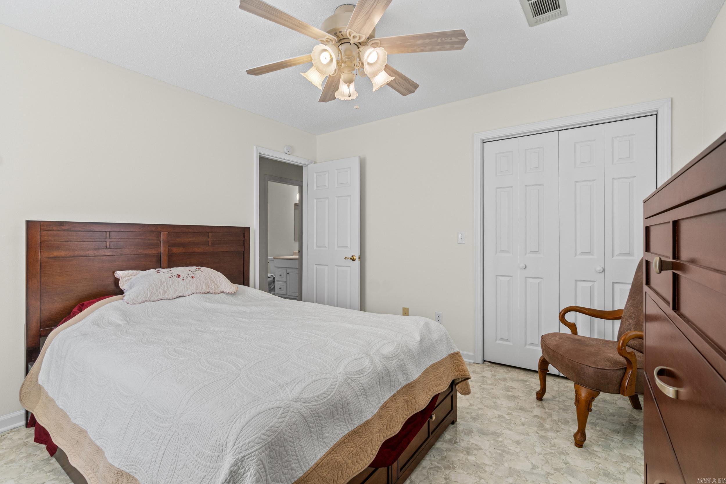 423 Hillcrest Drive Property Photo 15