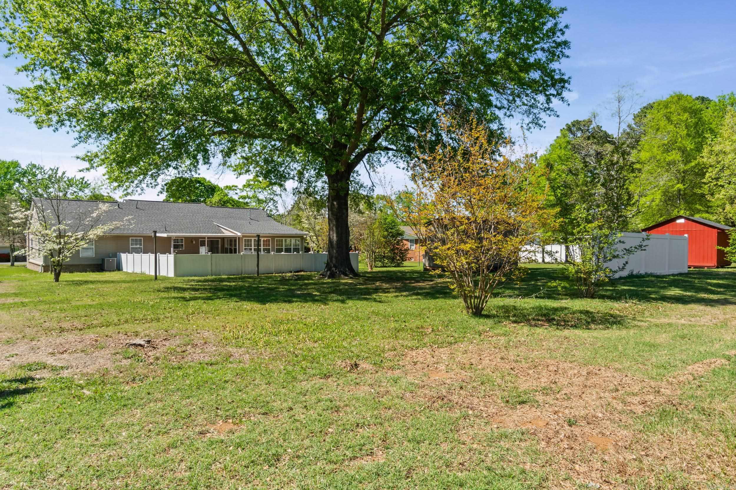 423 Hillcrest Drive Property Photo 26