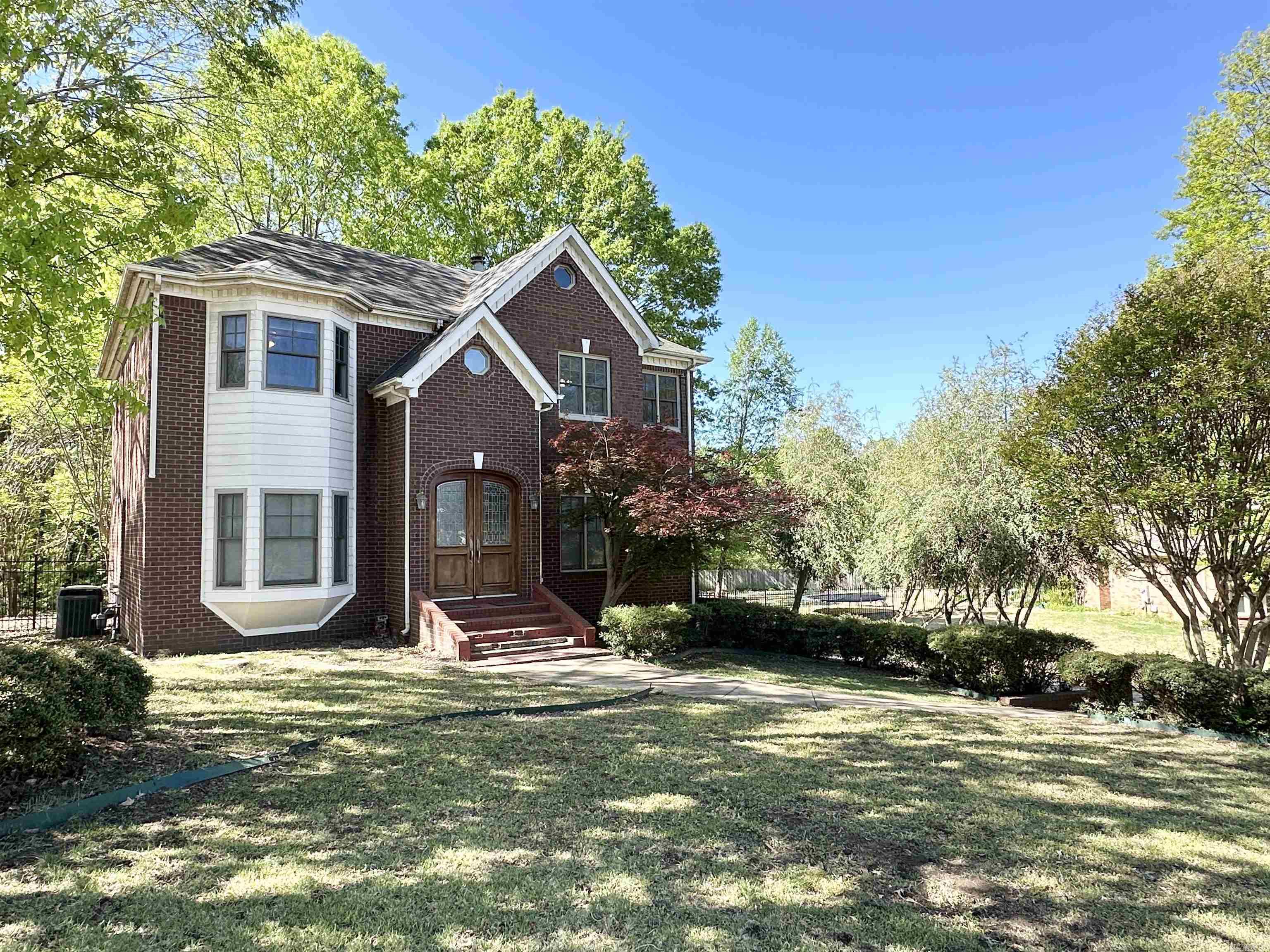 2307 Morningside Drive Property Photo 4