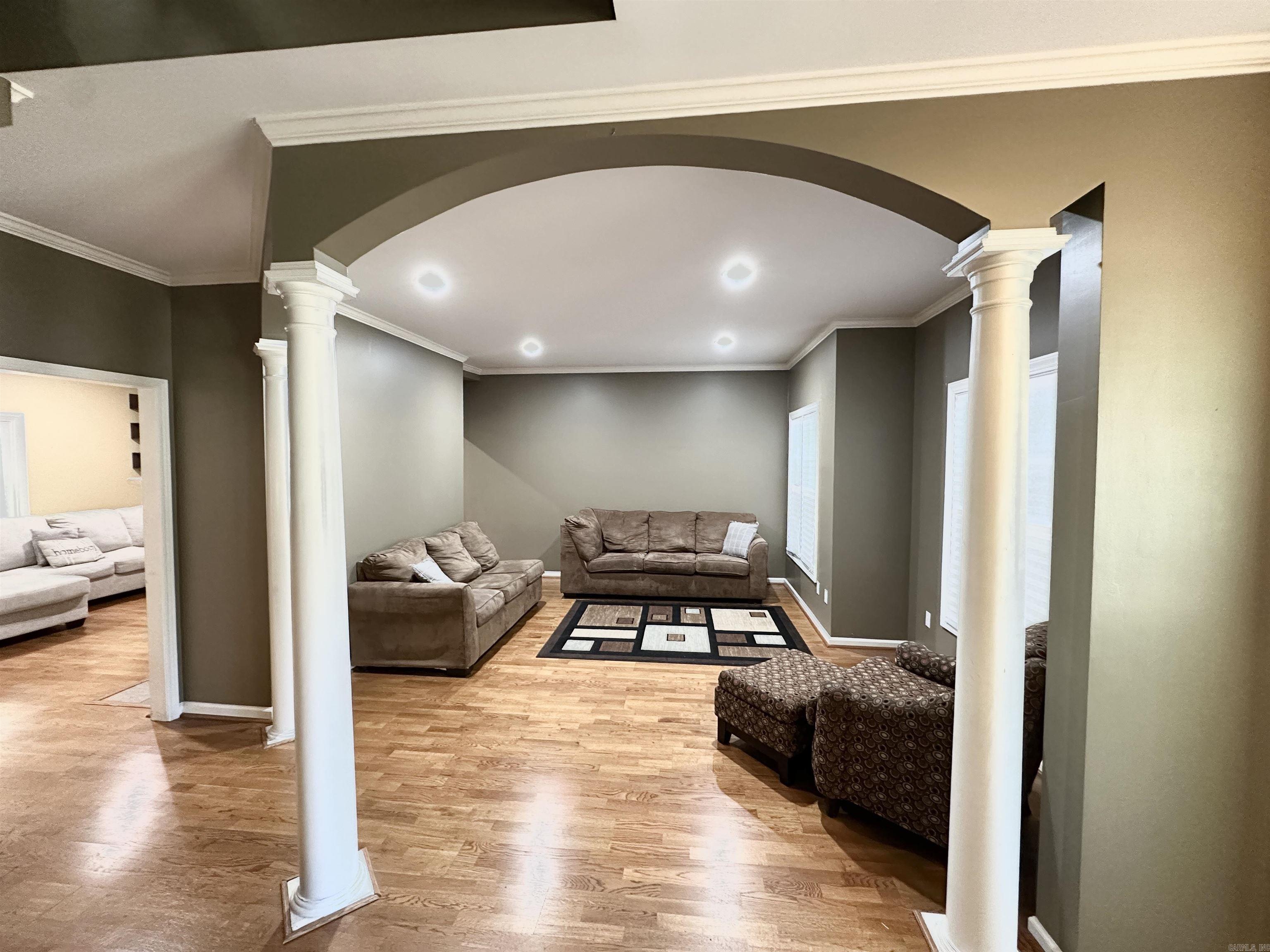 2307 Morningside Drive Property Photo 6