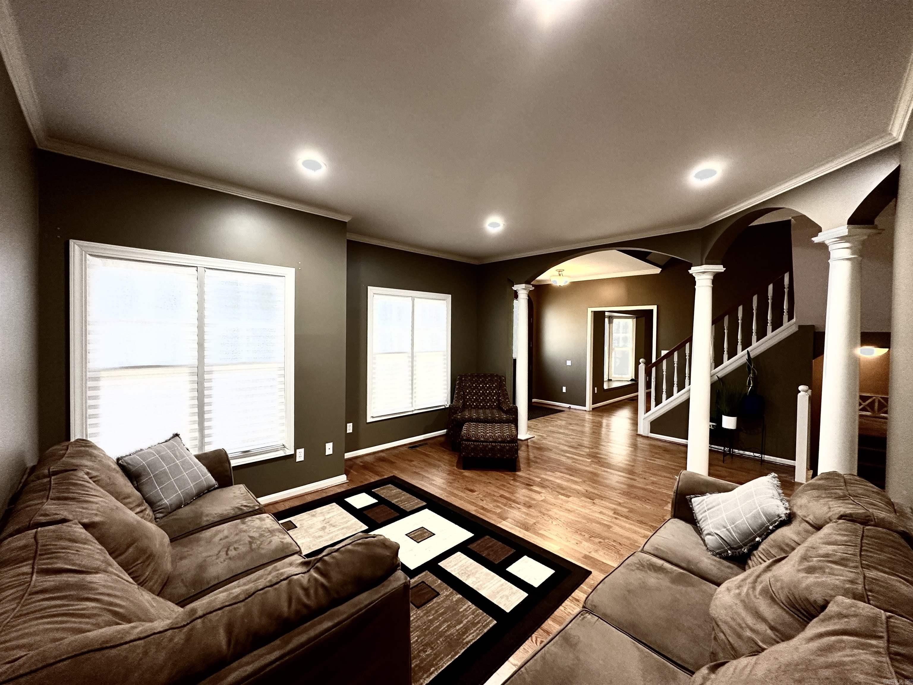 2307 Morningside Drive Property Photo 8