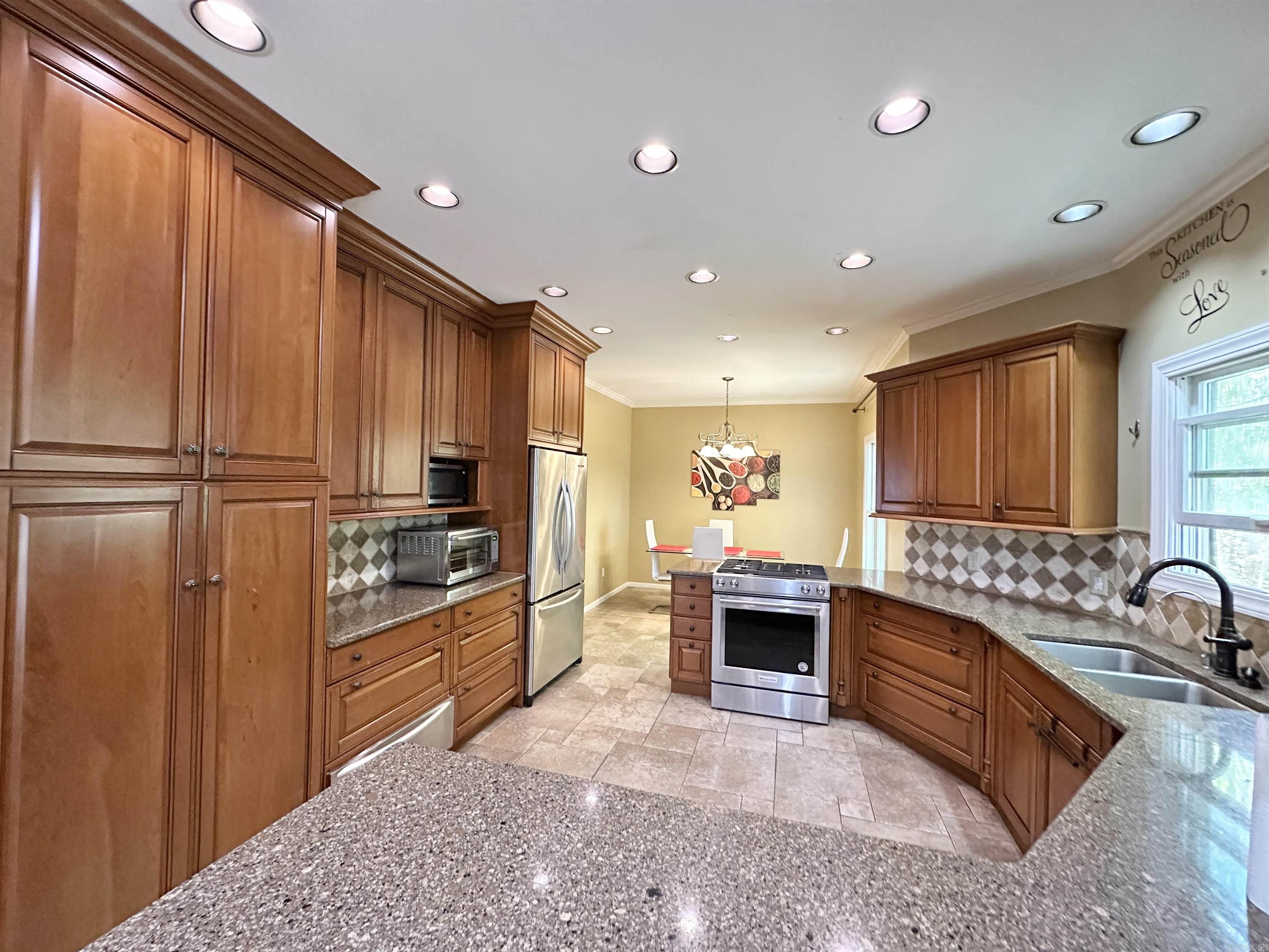 2307 Morningside Drive Property Photo 17