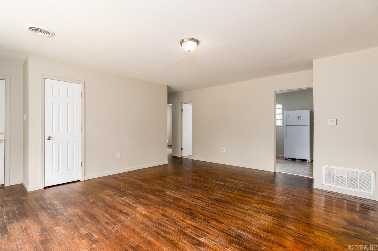 325 Hereford Street Property Photo 7