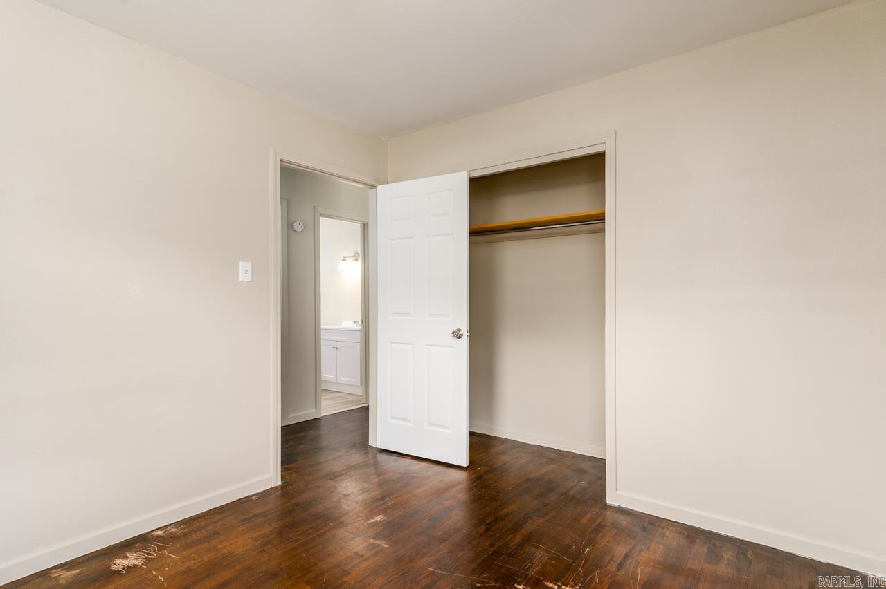 325 Hereford Street Property Photo 17