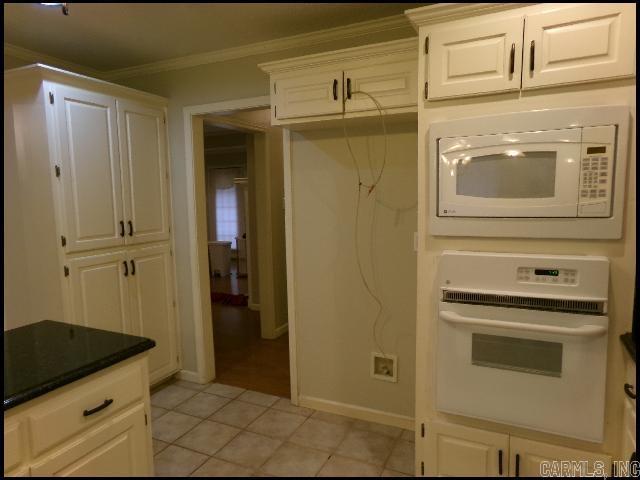 3225 Jean Cove Property Photo 6