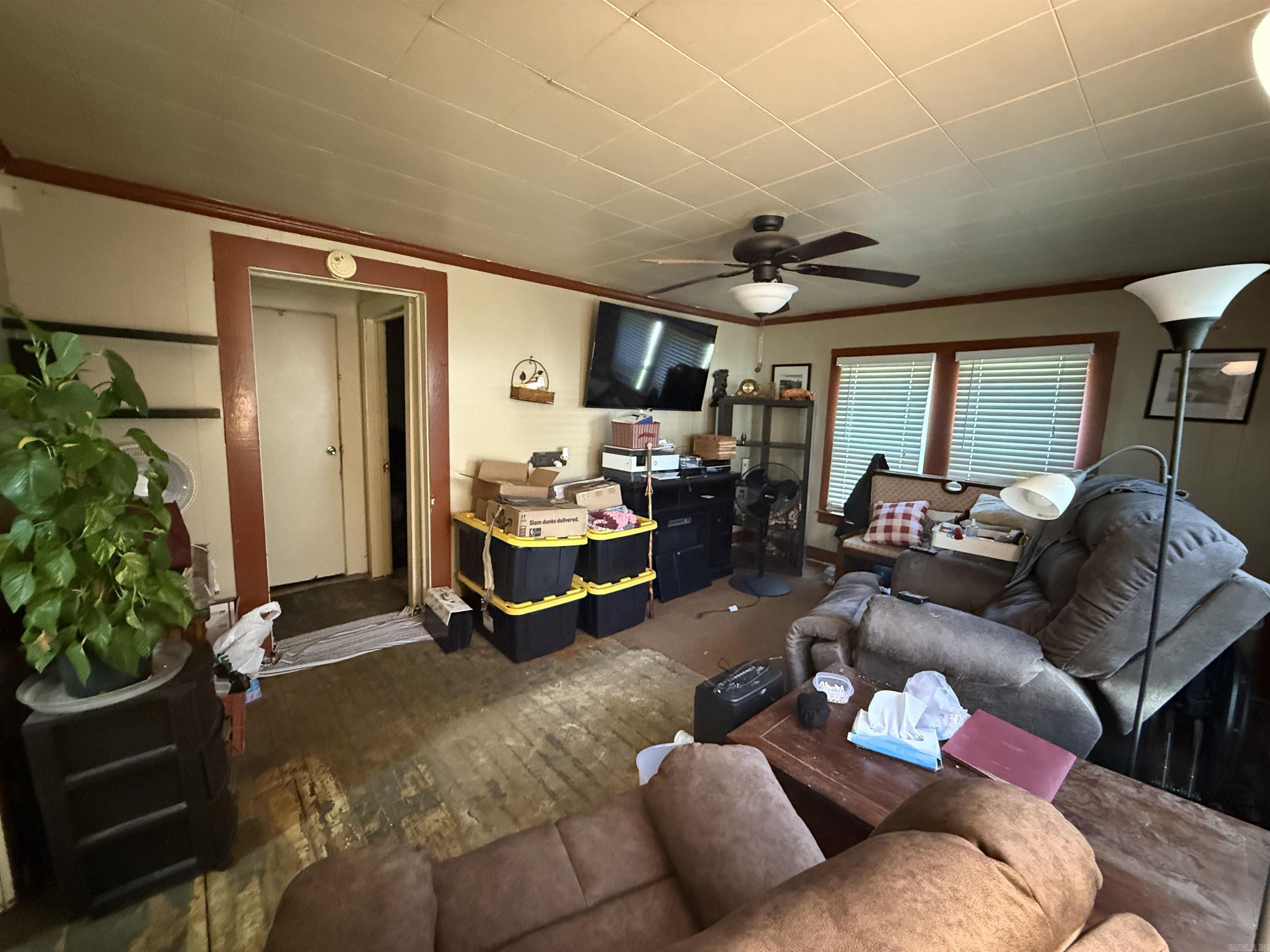 813 Eaton St Property Photo 10