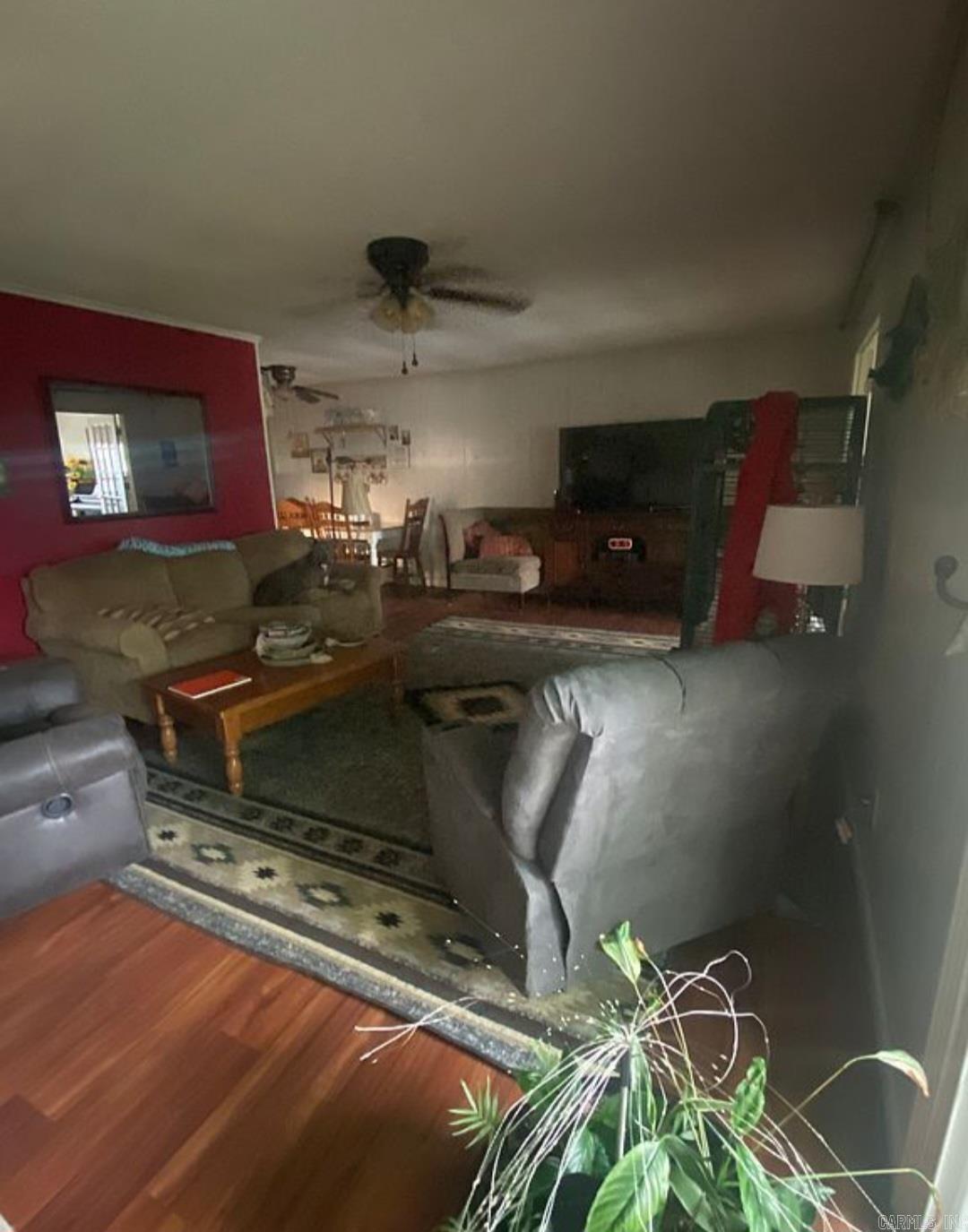 3115 Riverside Drive Property Photo 12