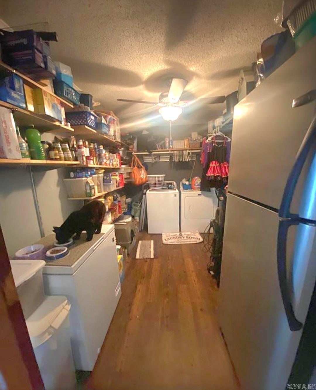 3115 Riverside Drive Property Photo 14