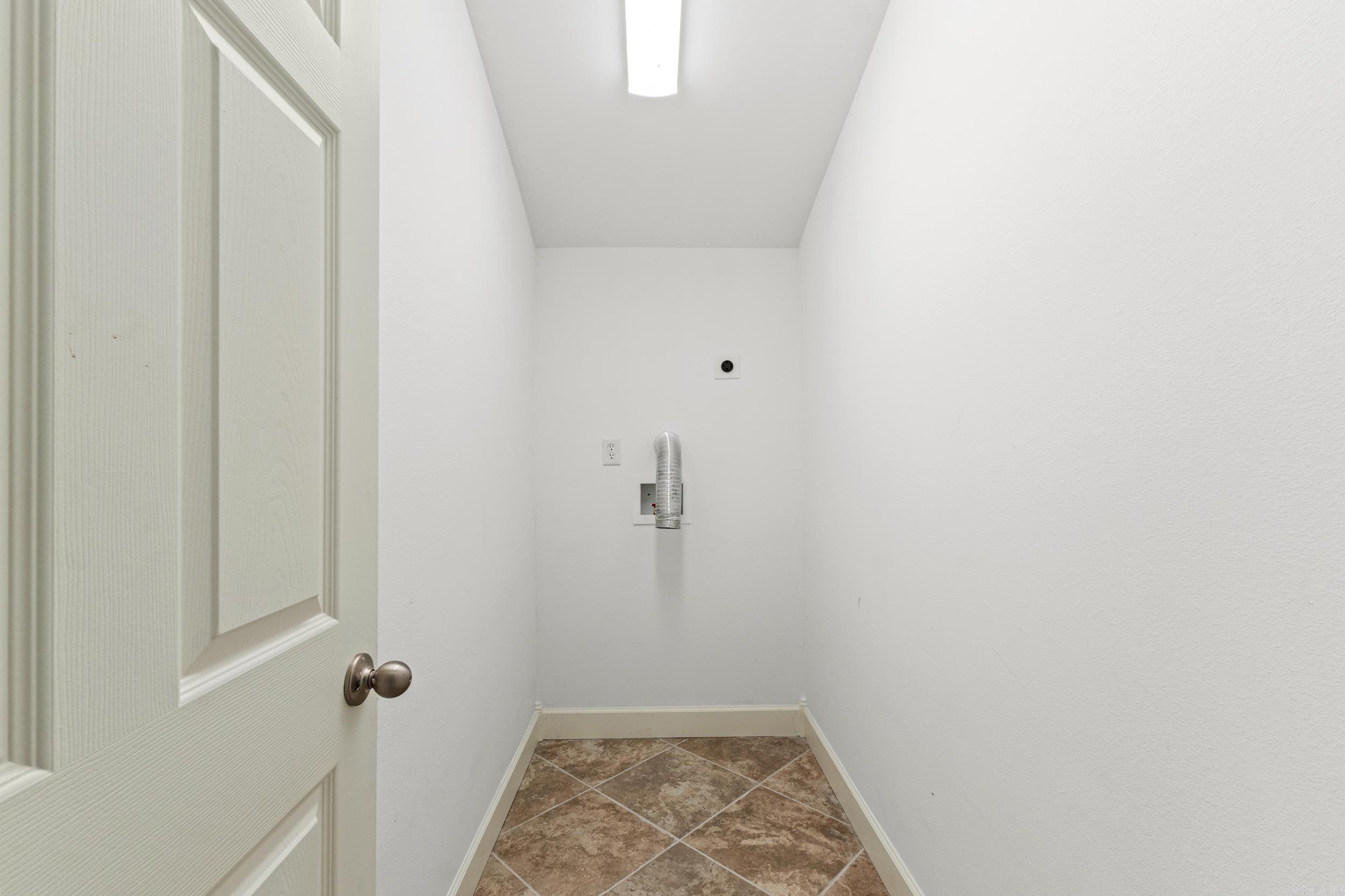 11 E Ridge Road Property Photo 17