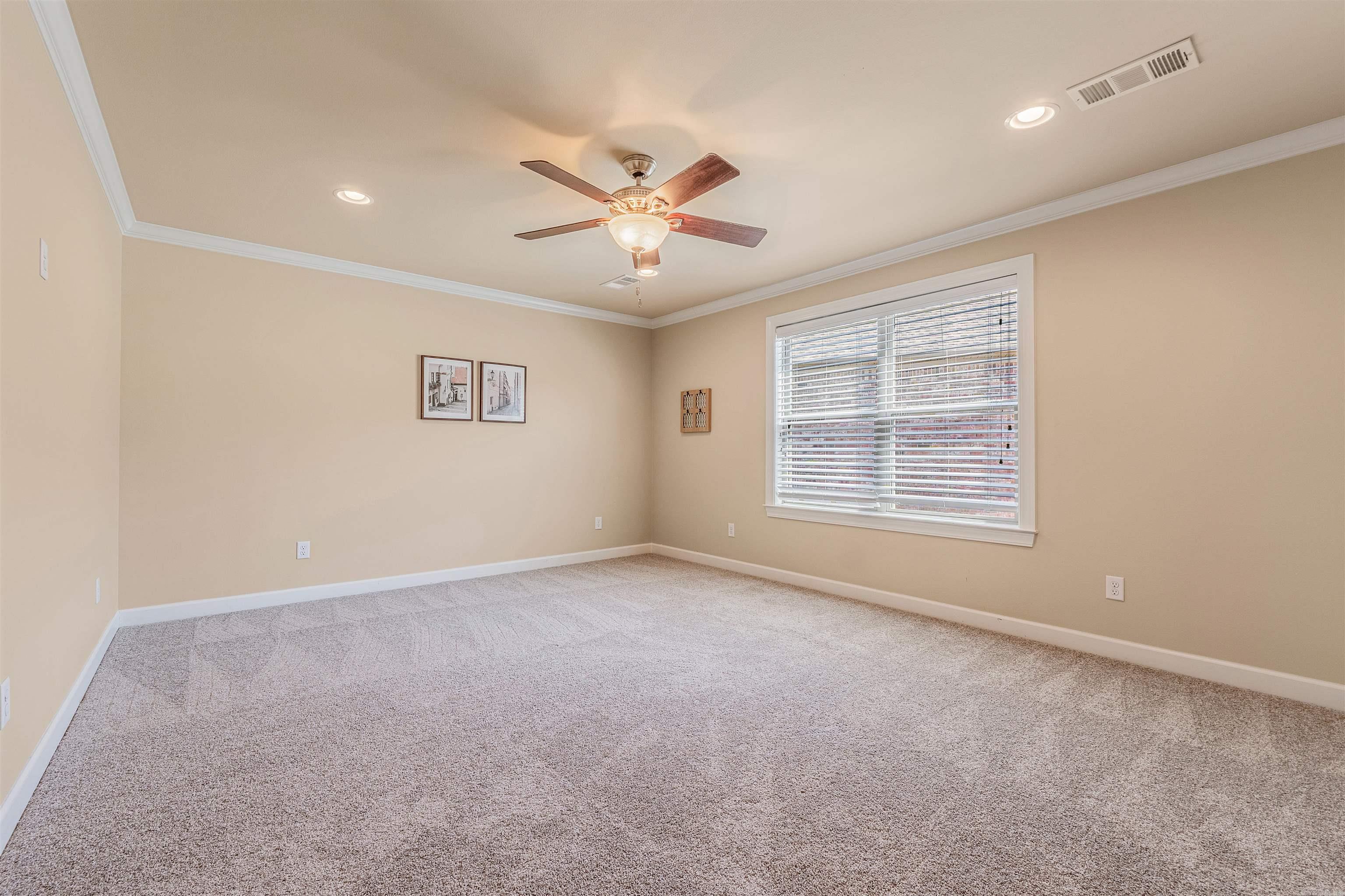 6 Commentry Drive Property Photo 28