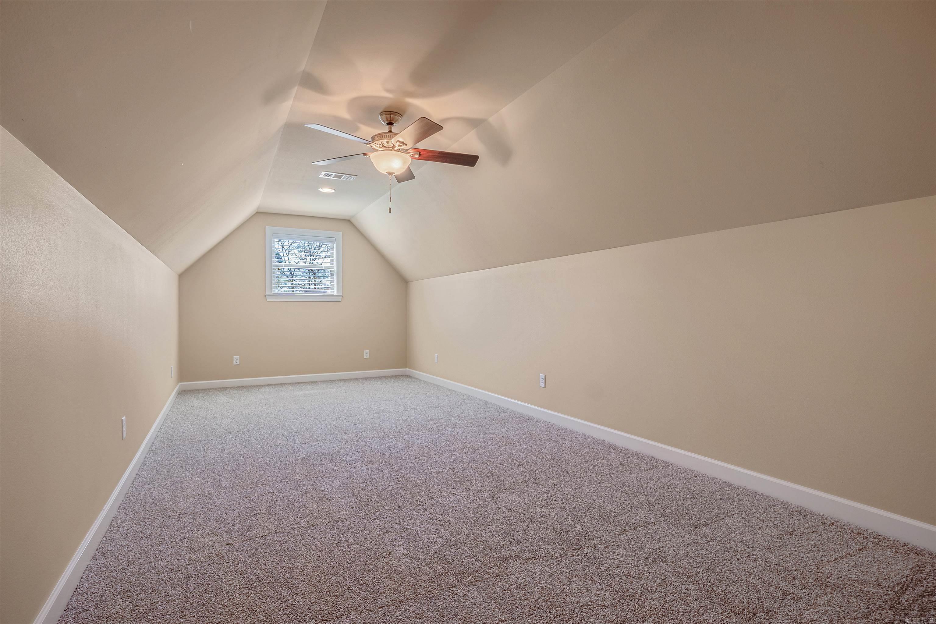 6 Commentry Drive Property Photo 30
