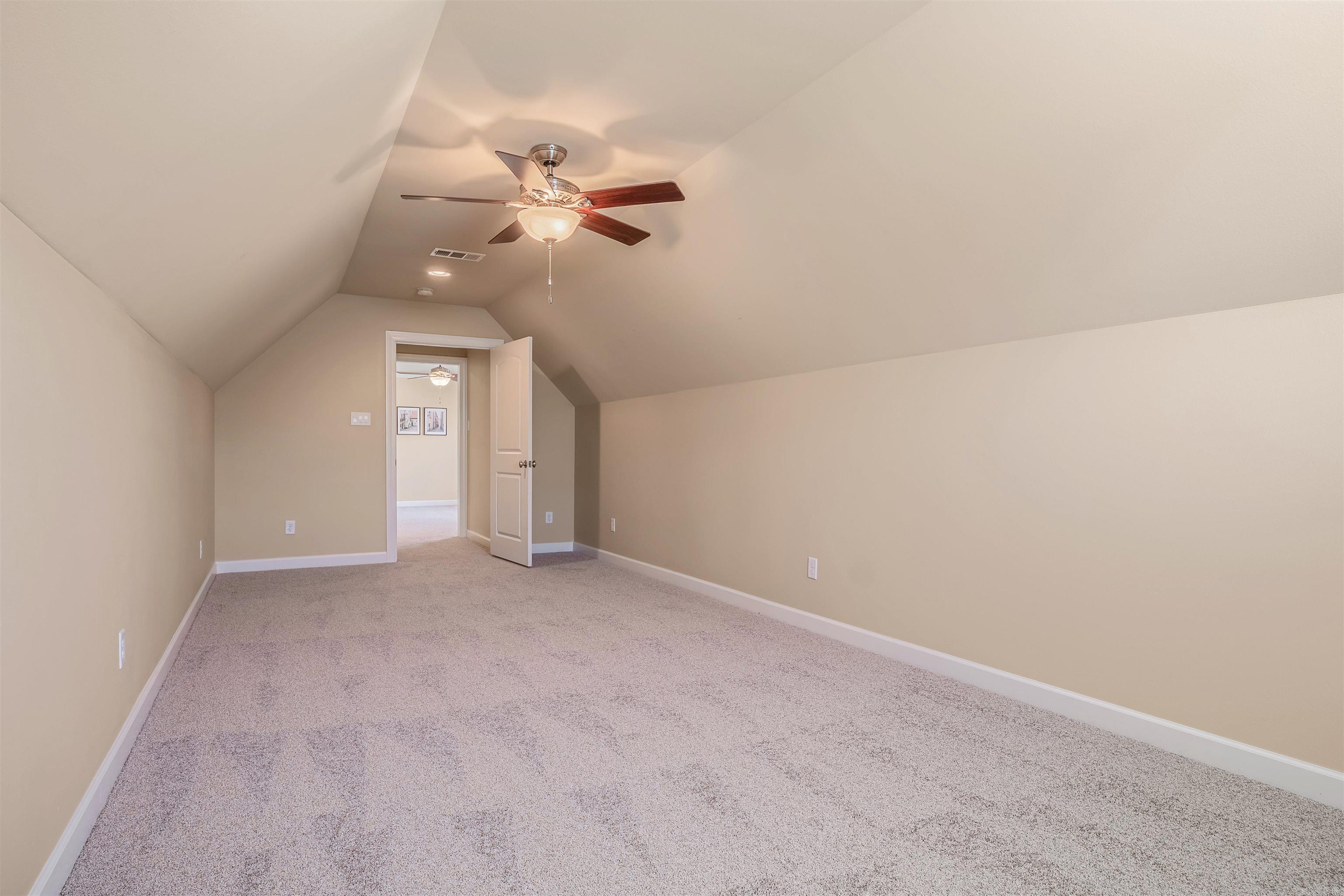 6 Commentry Drive Property Photo 31