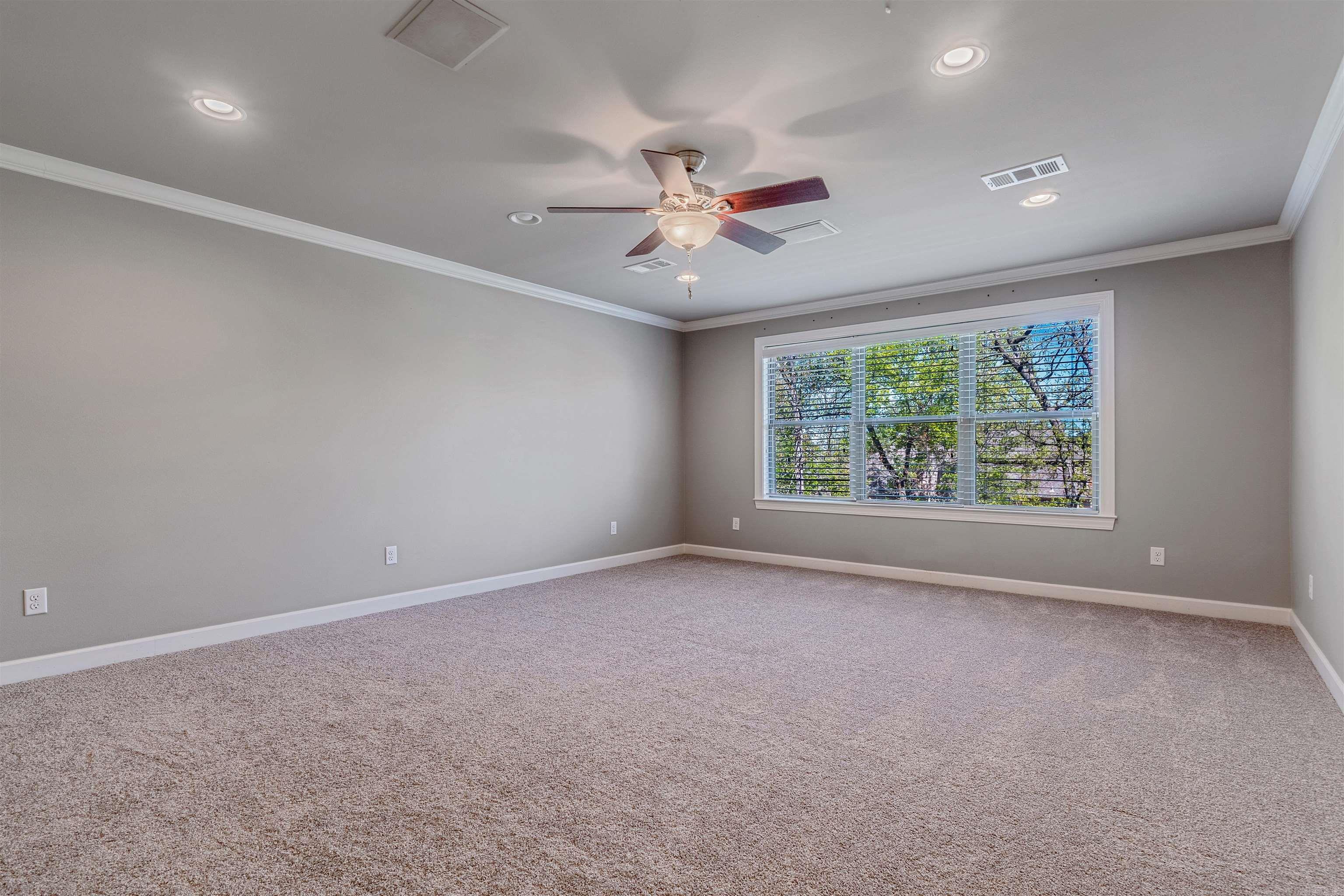 6 Commentry Drive Property Photo 35